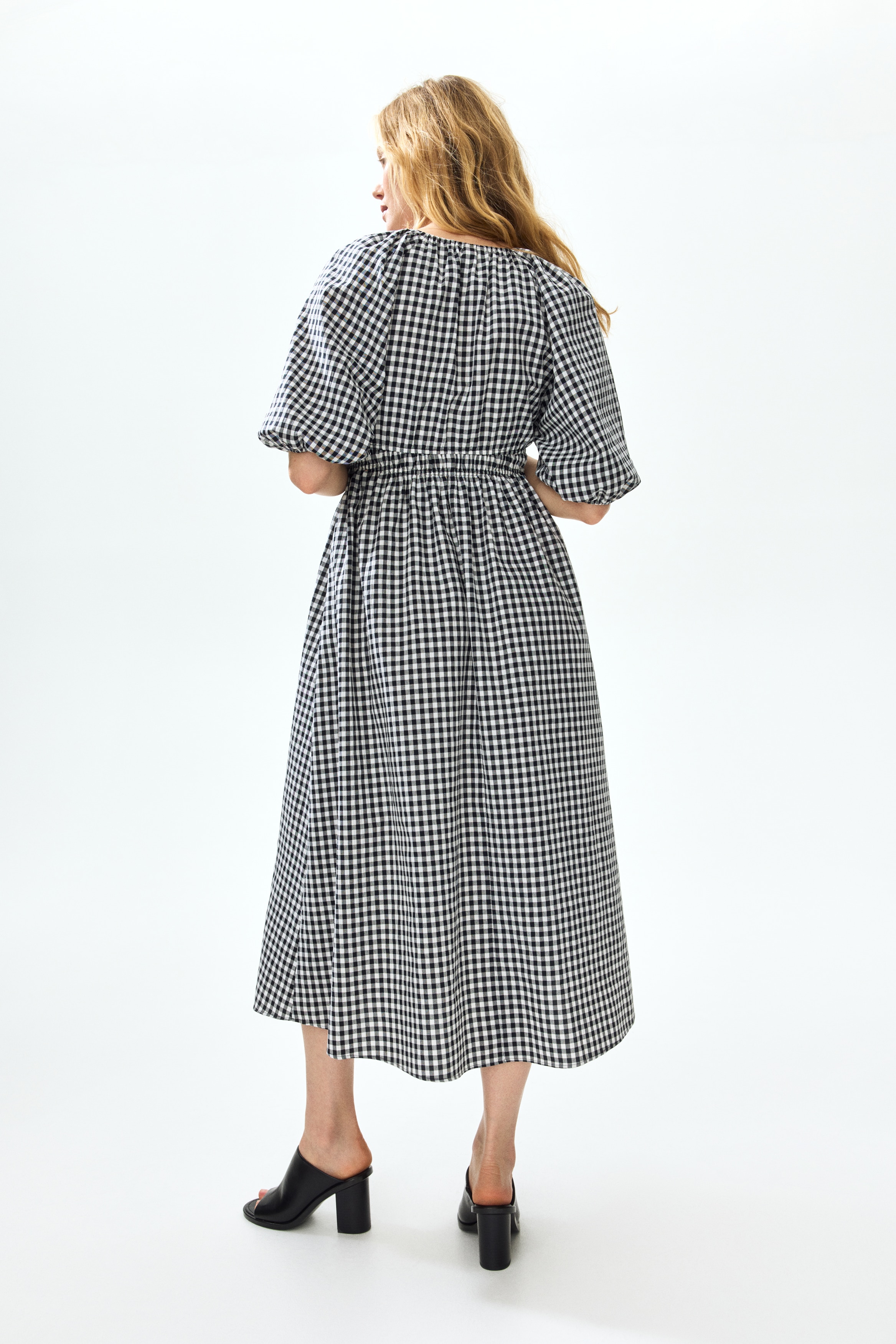 Women's Black/gingham MAMA Balloon-Sleeved Midi Dress | H&M US