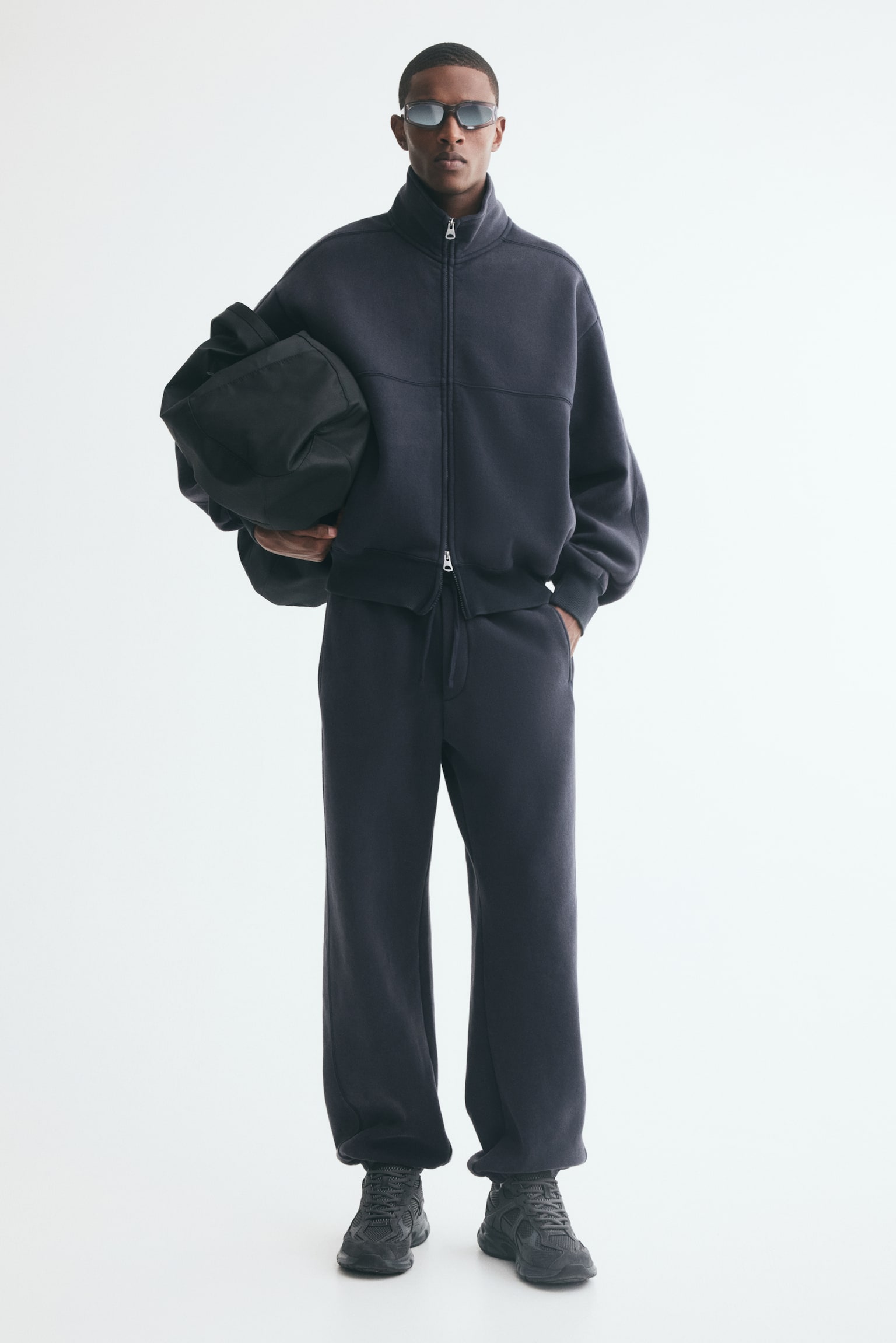 Мужская куртка H&M Oversized Brushed-Inside Track, цвет: Угольный серый — фото 3