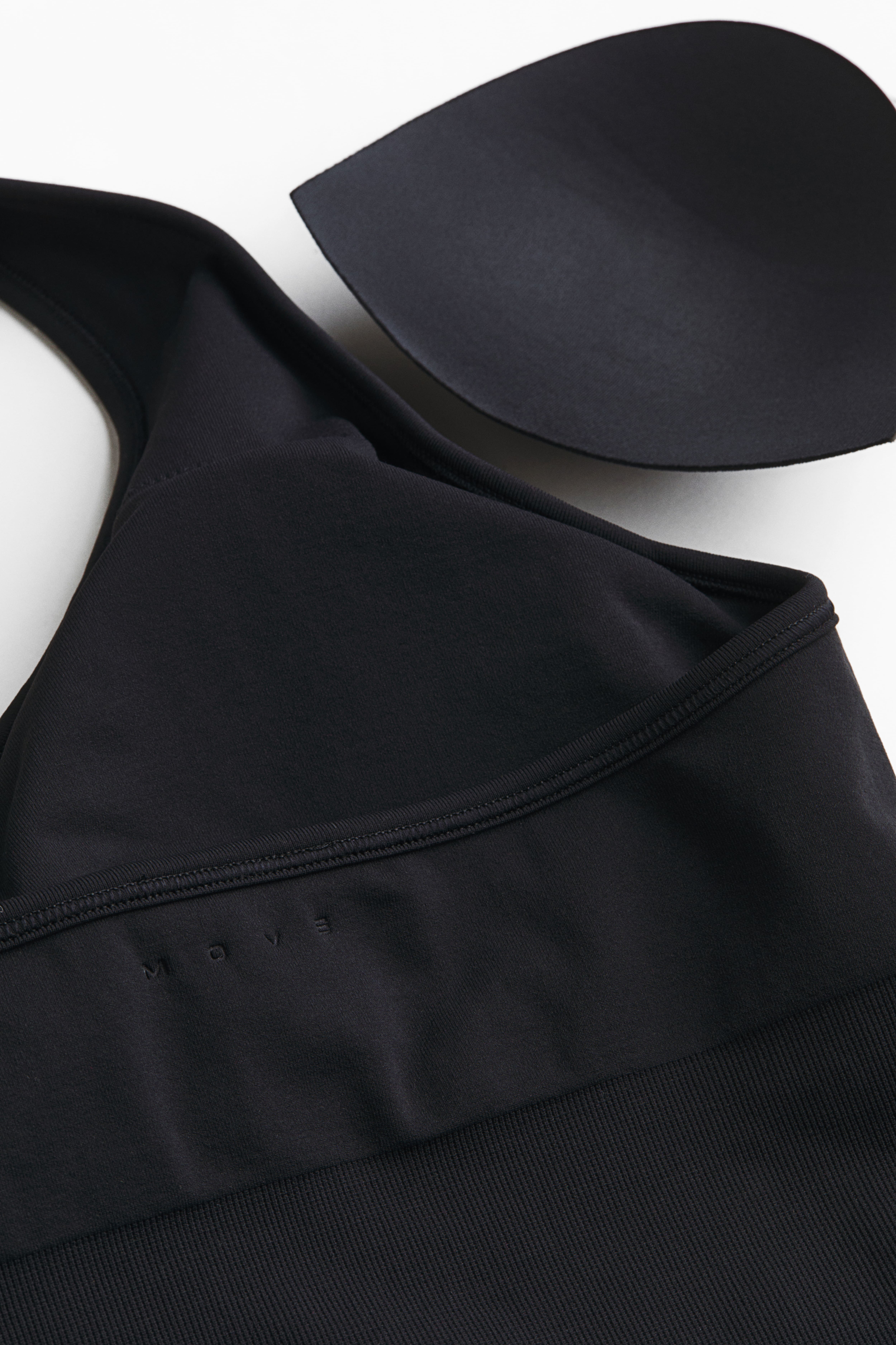 Seamless Shelf-Bra Sports Top with DryMove™