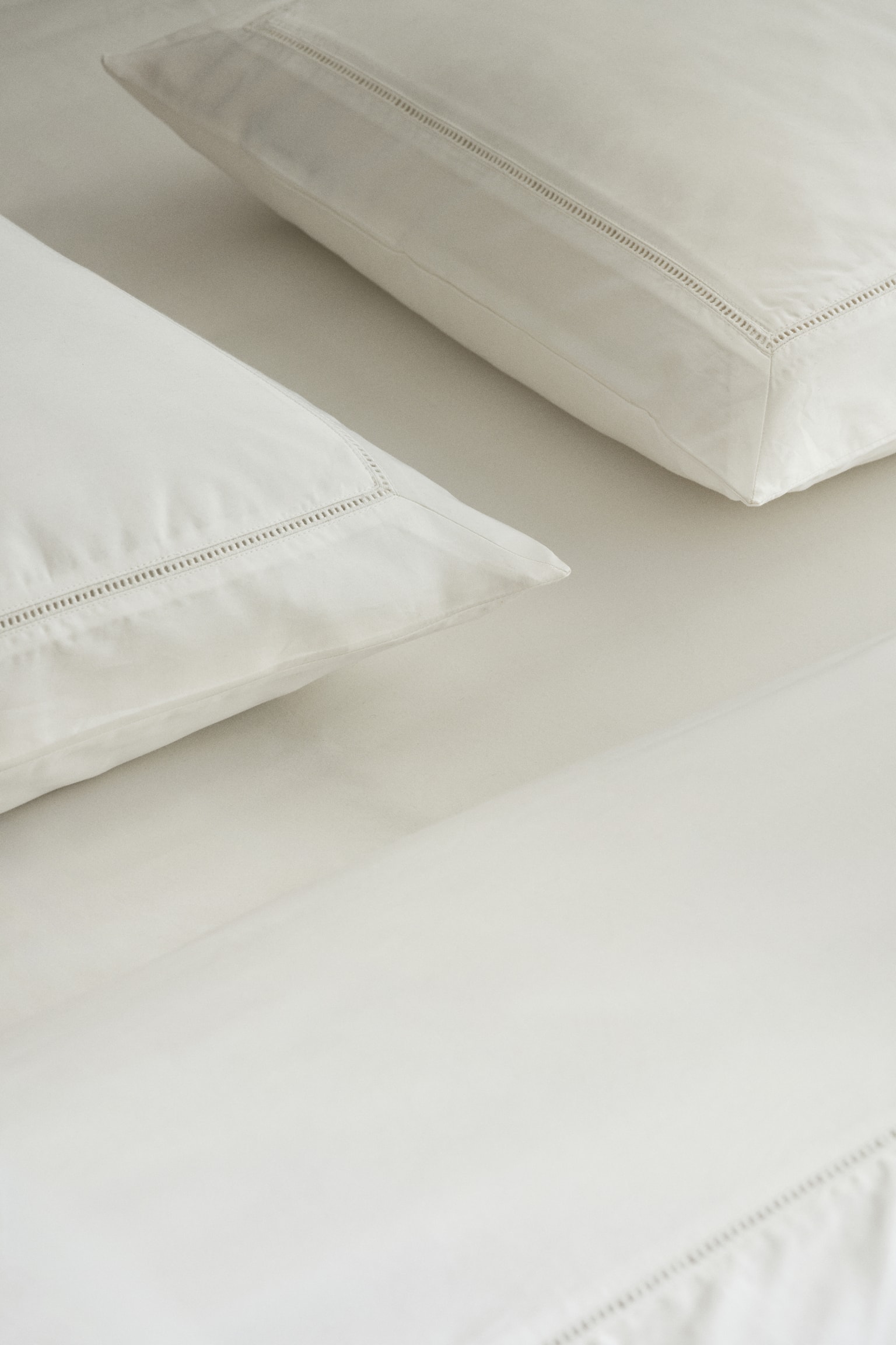 Egyptian cotton pillowcase - White/Light beige/Dark brown - 2