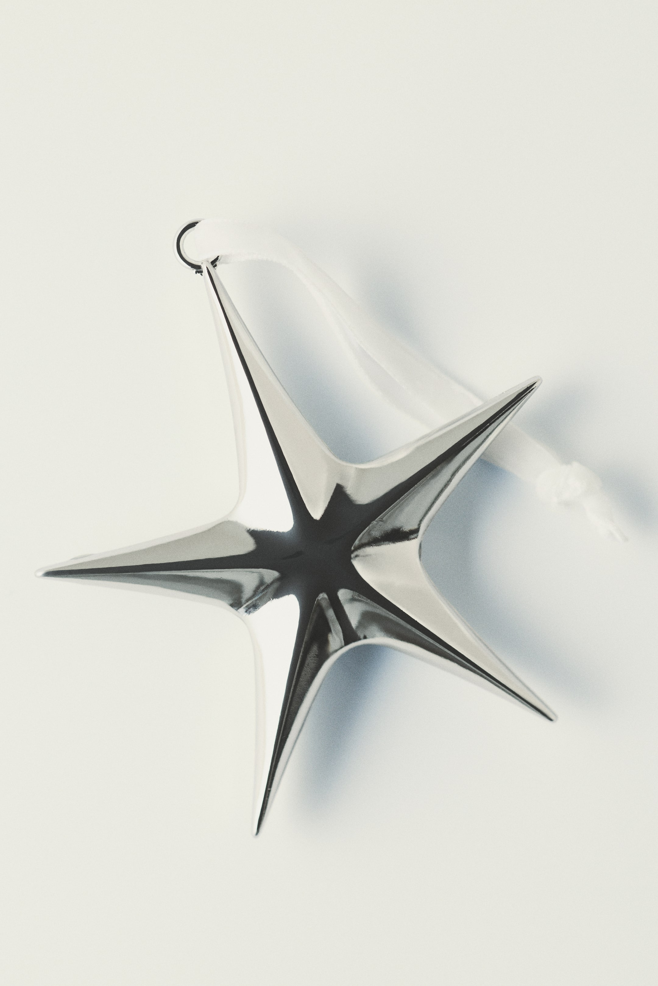 Agrandir l'image: Décoration de Noël en métal - Argenté/étoile - Home All | H&M FR 1