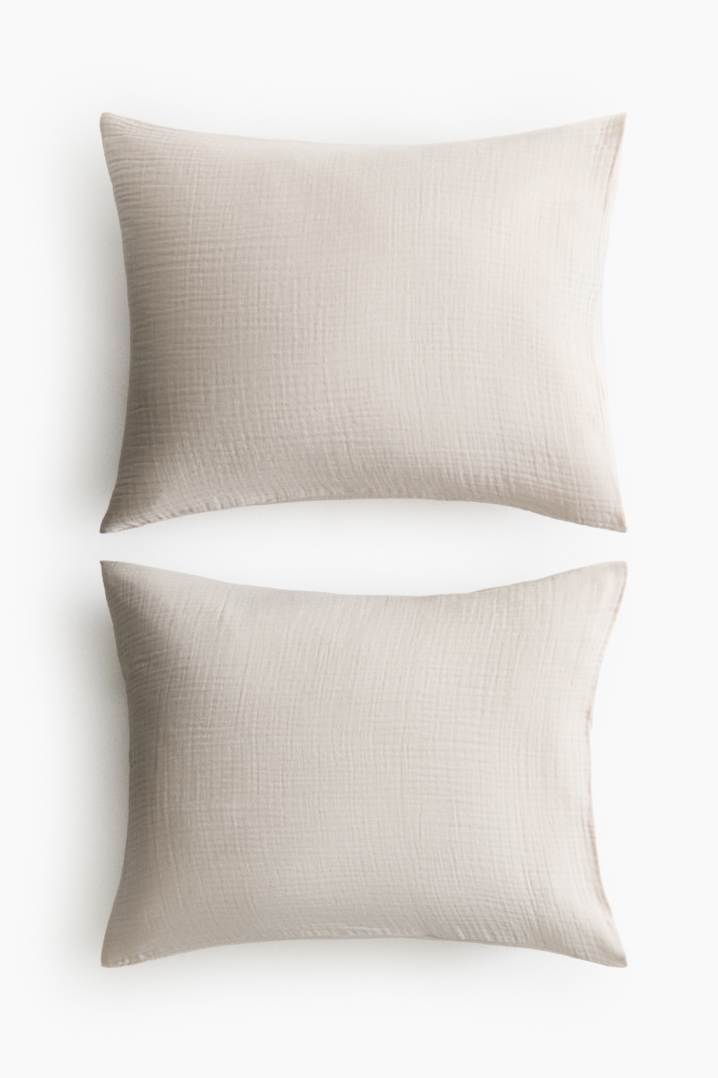 2-Pack Cotton Muslin PillowcasesModel