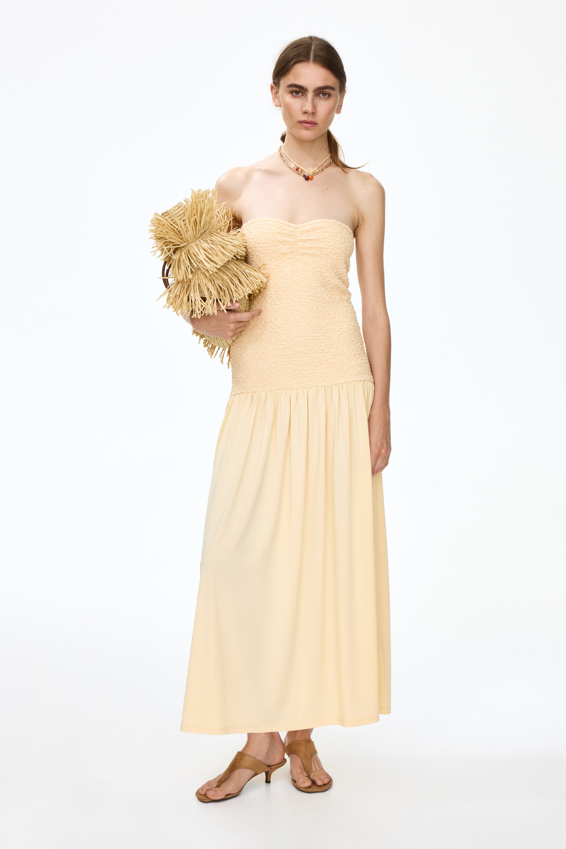 Robe bandeau avec corsage smocké