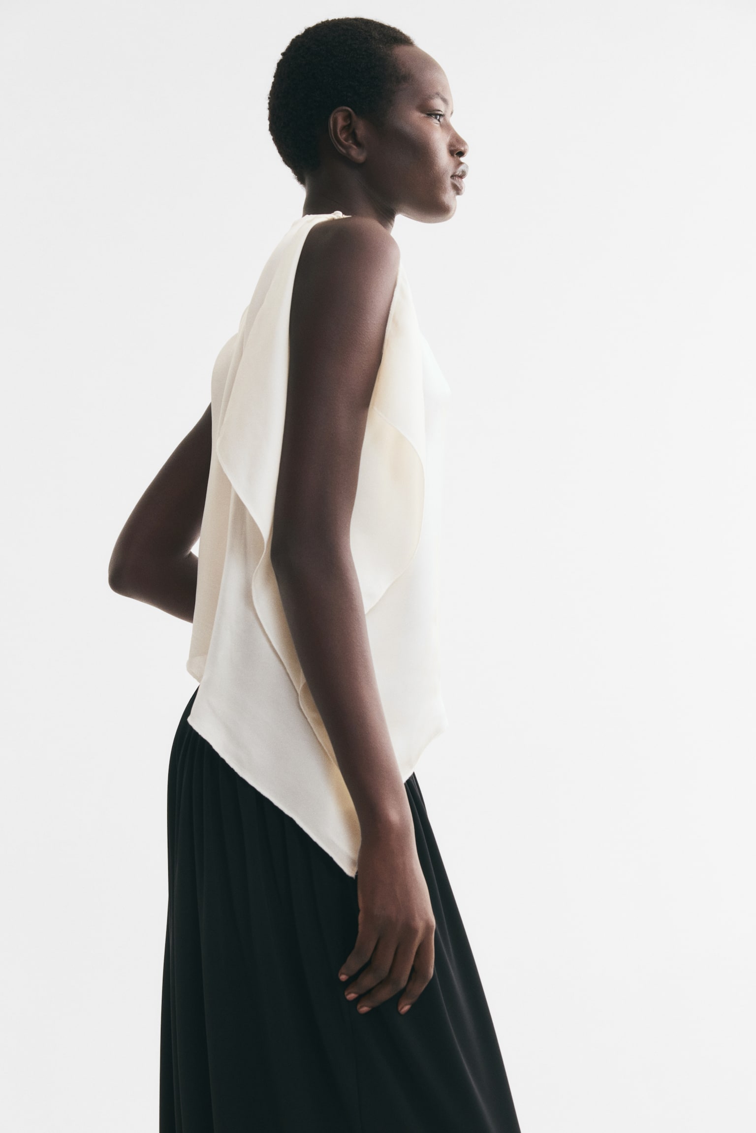 Женский топ H&M Cape-Detail Viscose Top, цвет: Кремовый — фото 4