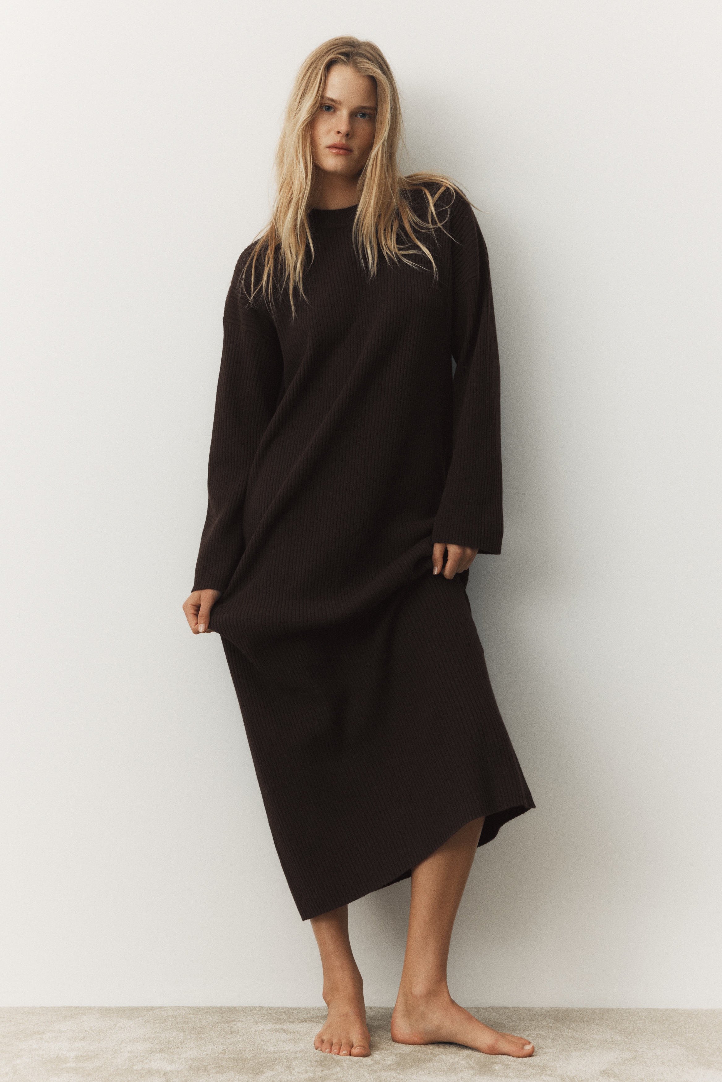 Damen - Geripptes Strickkleid Dunkelbraun - Size: XS  - H&M