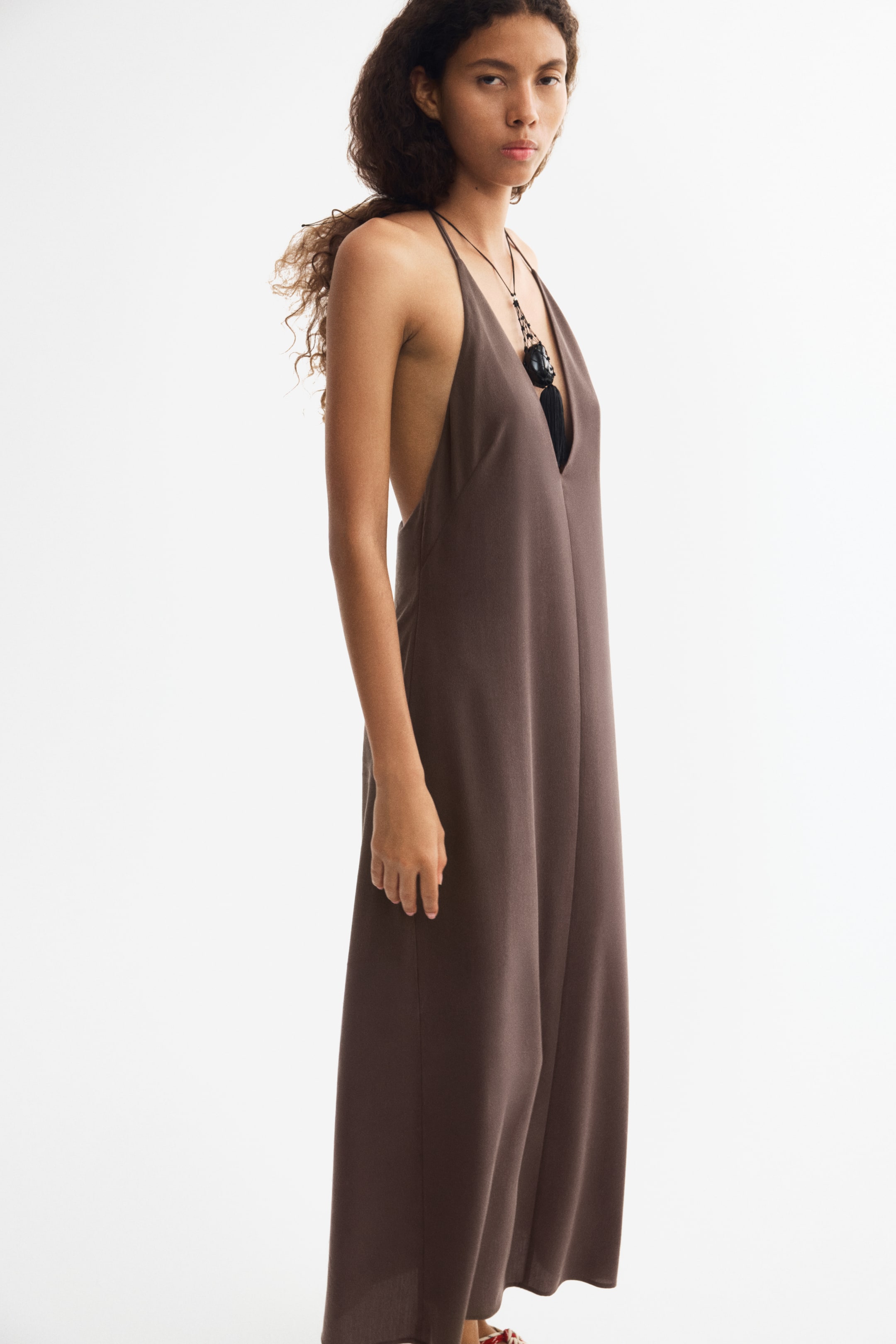 Robe à dos nu en crêpe