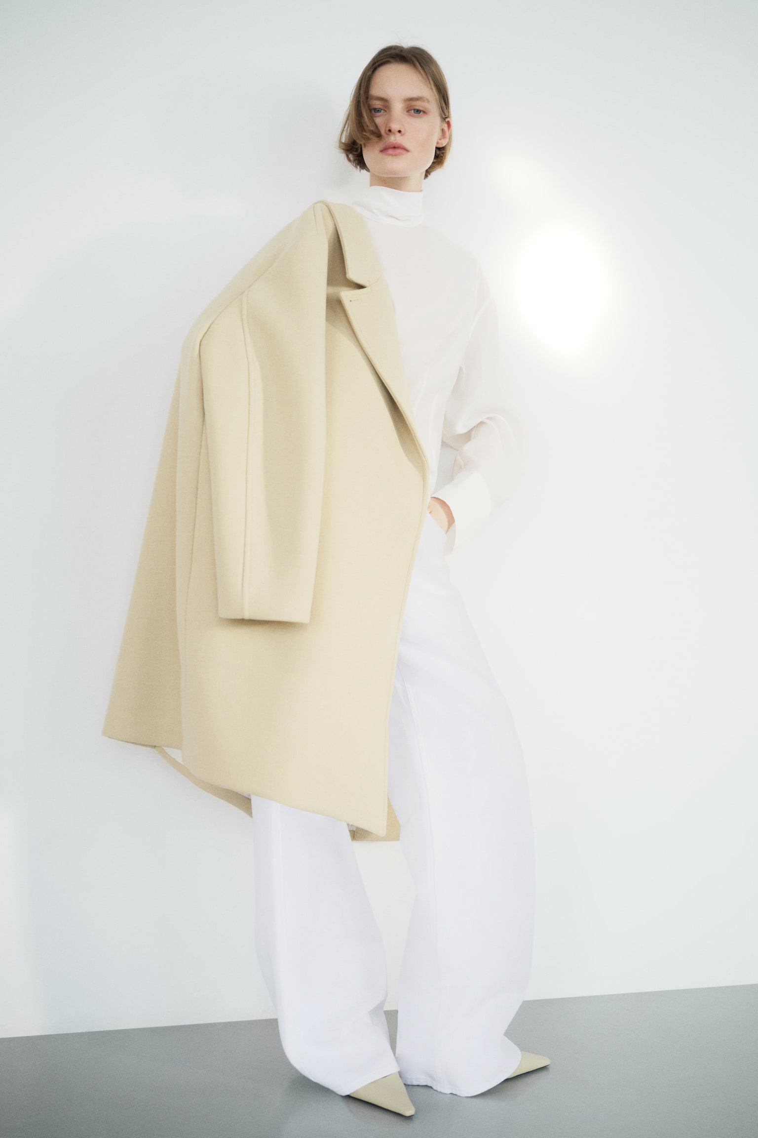 Wide High Jeans - לבן/כחול ג'ינס בהיר/אפור כהה/כחול ג'ינס כהה/כחול ג'ינס/כחול ג'ינס כהה/כחול ג'ינס/שחור - 1