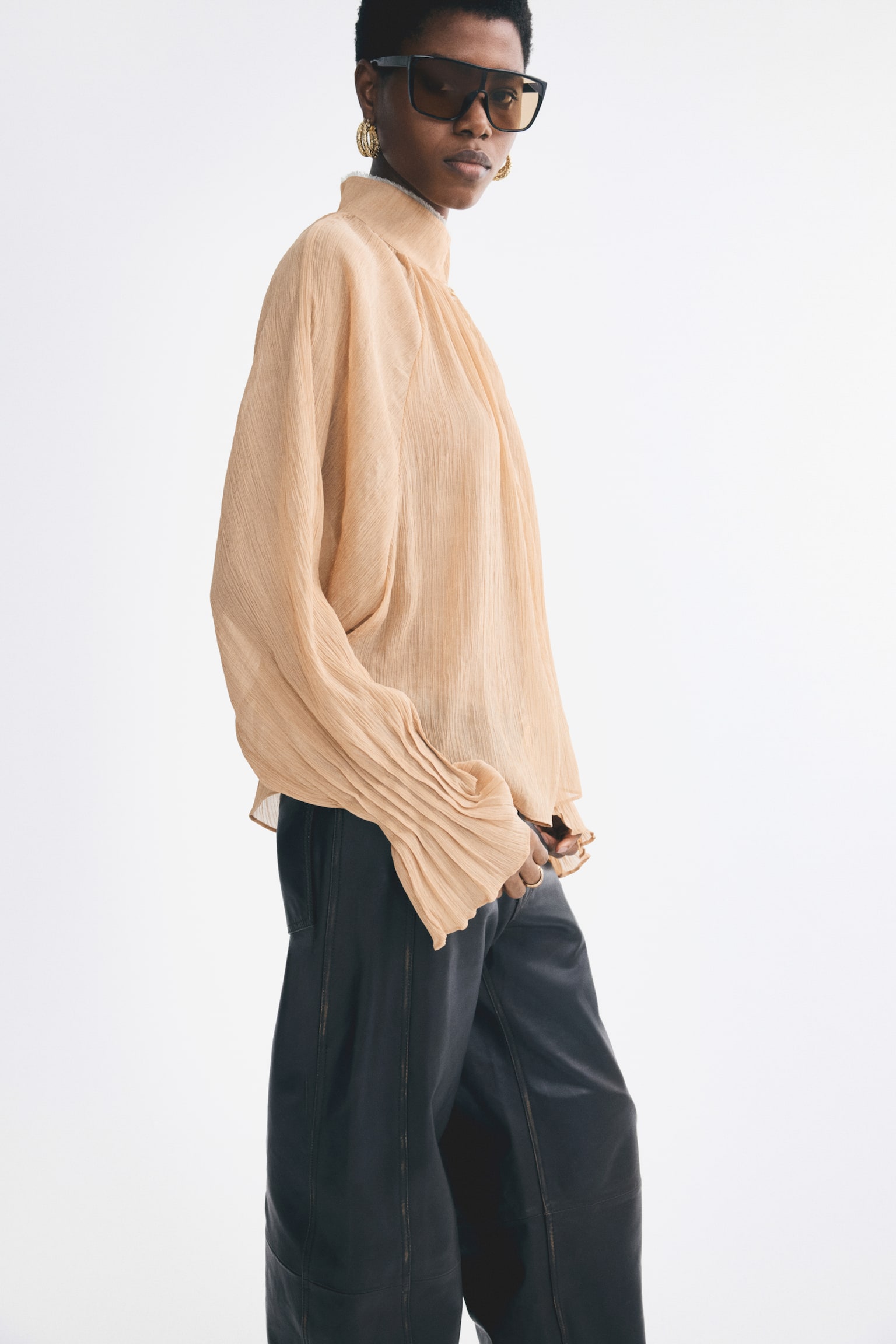 Женская блузка H&M Crinkled Button-Top, цвет: Тёмный бежевый — фото 4