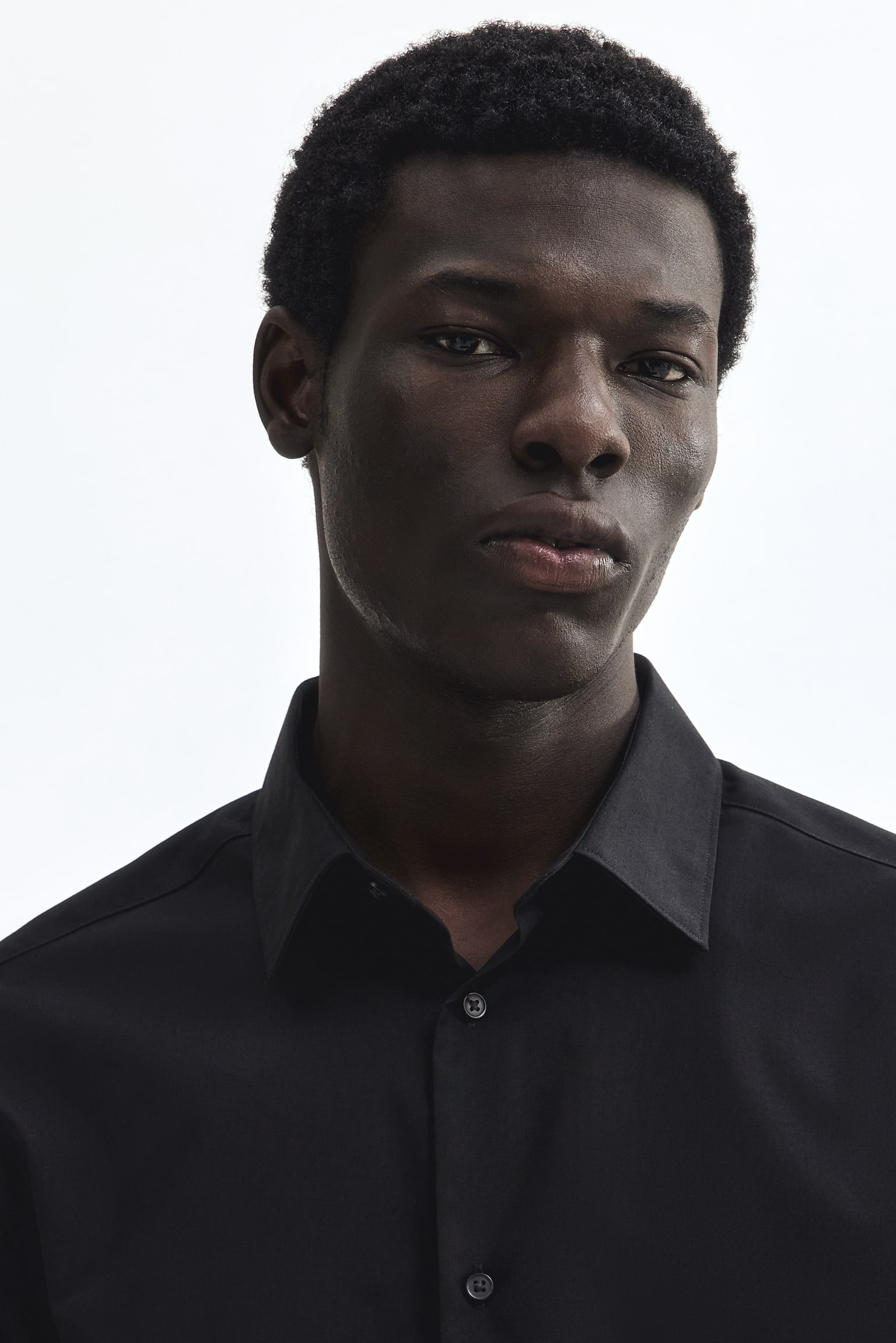 Мужская рубашка H&M Slim Fit Easy-iron, цвет: Чёрный — фото 3