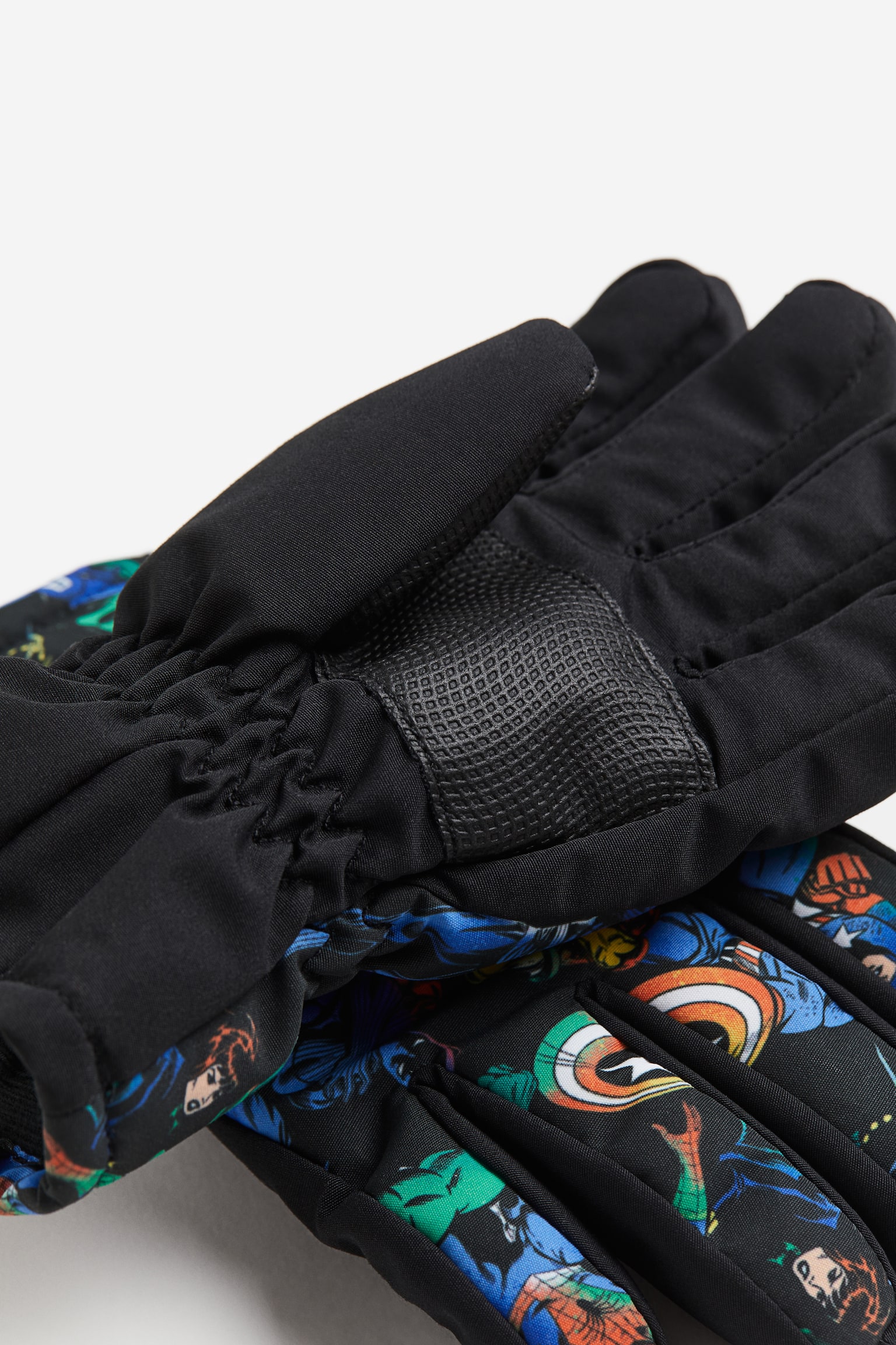 Water Repellent Padded Gloves - Black/The Avengers/Blue/Sonic the Hedgehog - 2