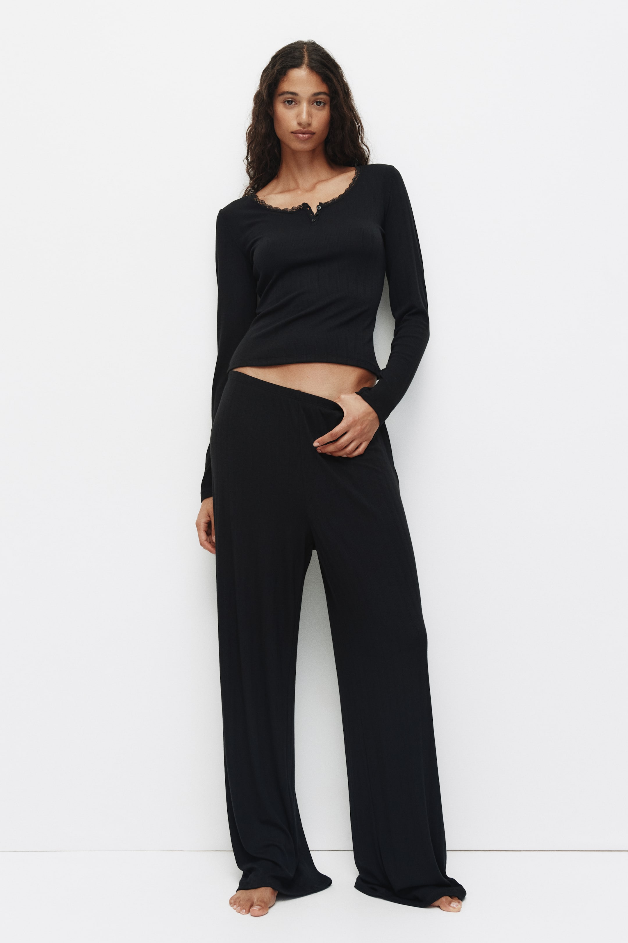 View larger image: Pointelle jersey pyjamas - Black - Ladies | H&M IE 1
