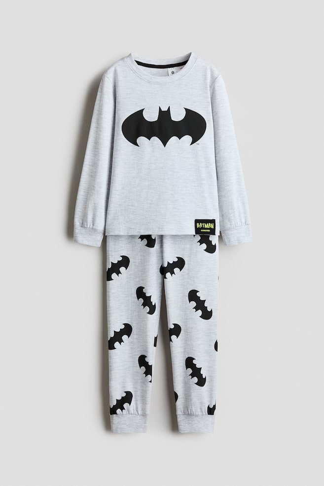 Bedruckter Baumwollpyjama - Hellgrau/Batman/Cremefarben/Pokémon/Blau/Pokémon/Cremefarben/Minecraft/Hellgrau/Spiderman/Cremefarben/Toy Story/Dunkles Mattblau/PAW Patrol/Weiß/Hot Wheels/Knallblau/Spiderman/Türkis/Snoopy/Hellbeigemeliert/Autos - 1