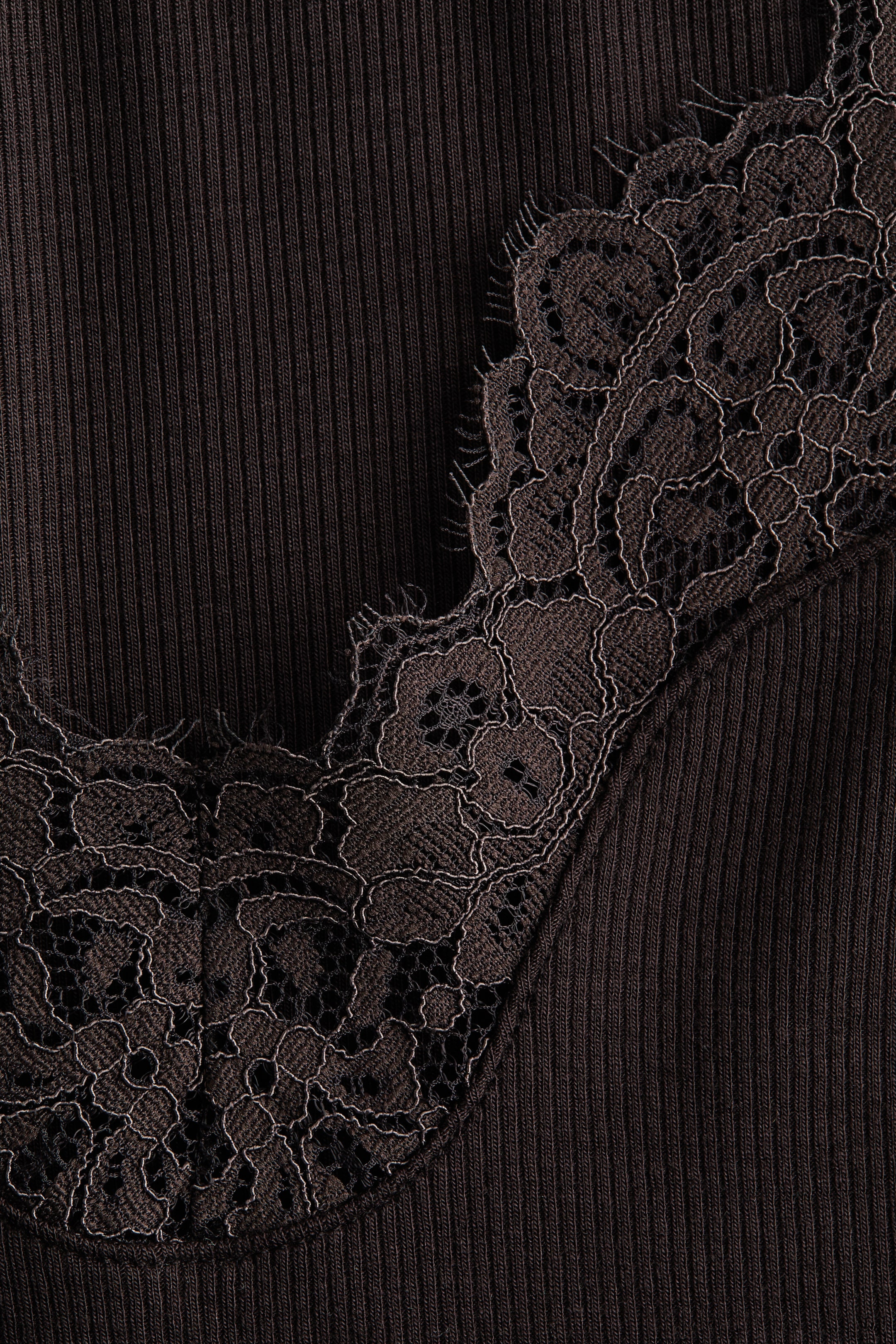 Visa större bild: Topp med spetskant - Mörkbrun - DAM | H&M FI 2