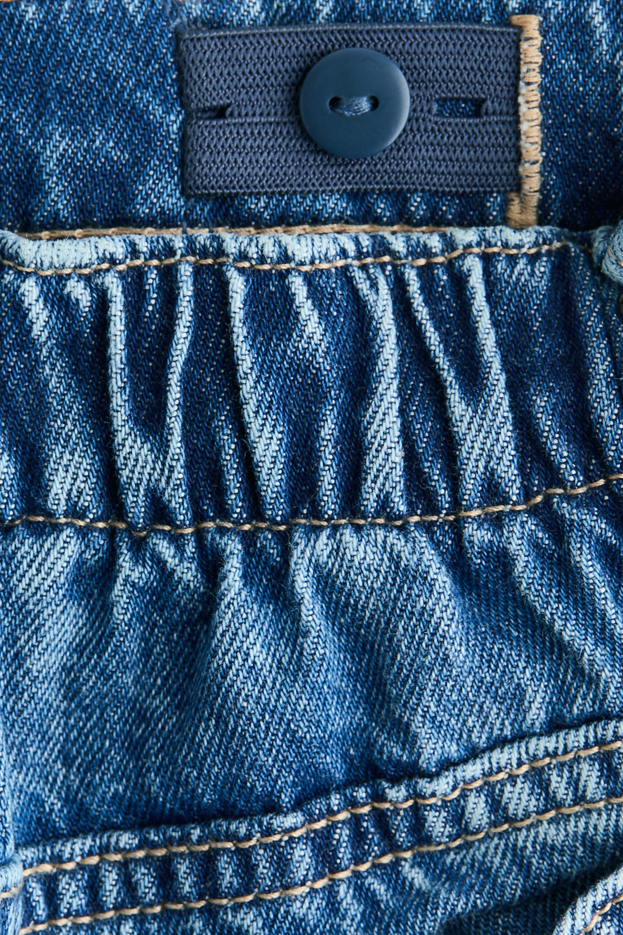 Loose-Fit Barrel Jeans