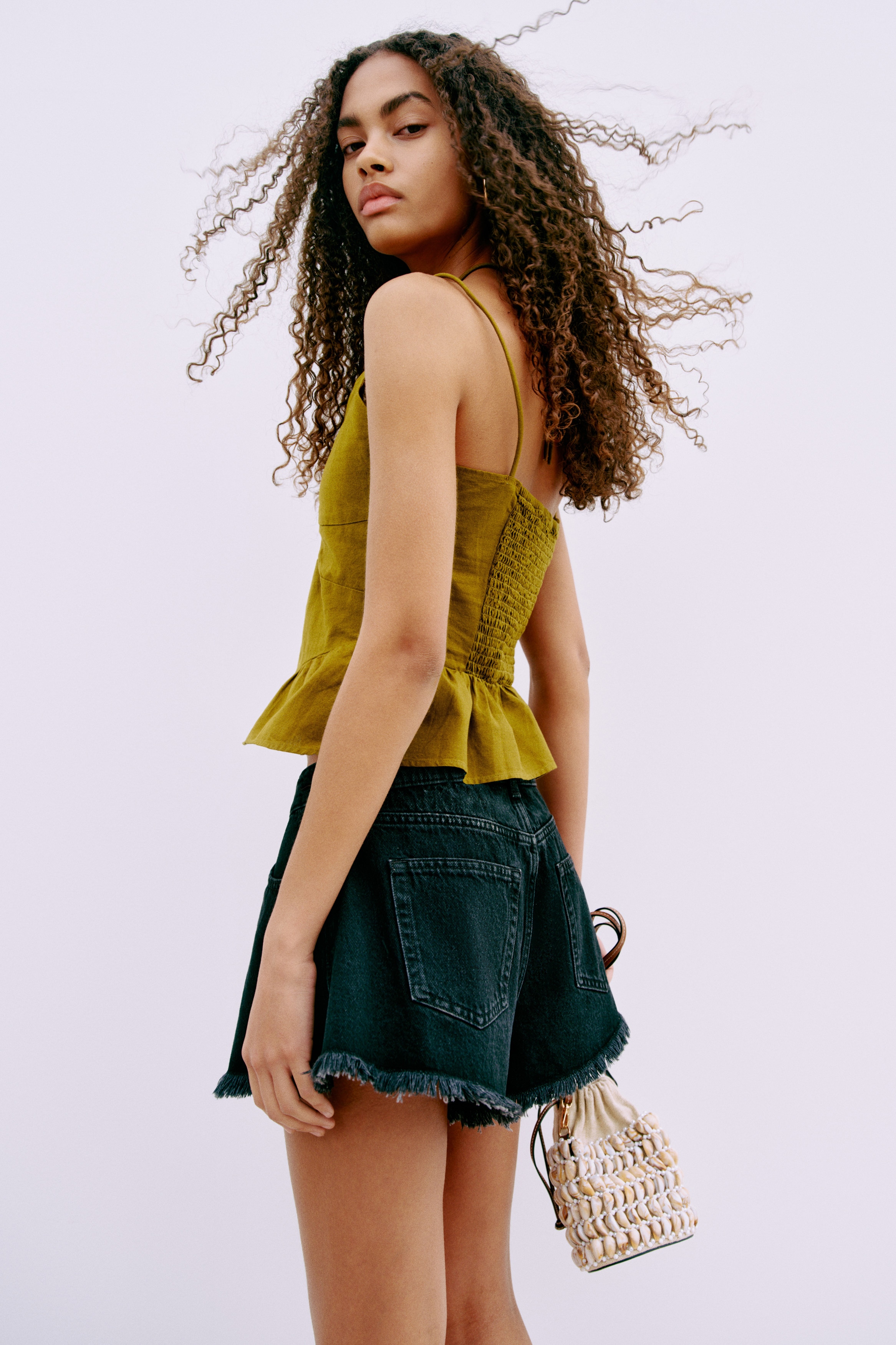 Topuri decolteu halter | Decupate, petrecute și încrucișate | H&M RO