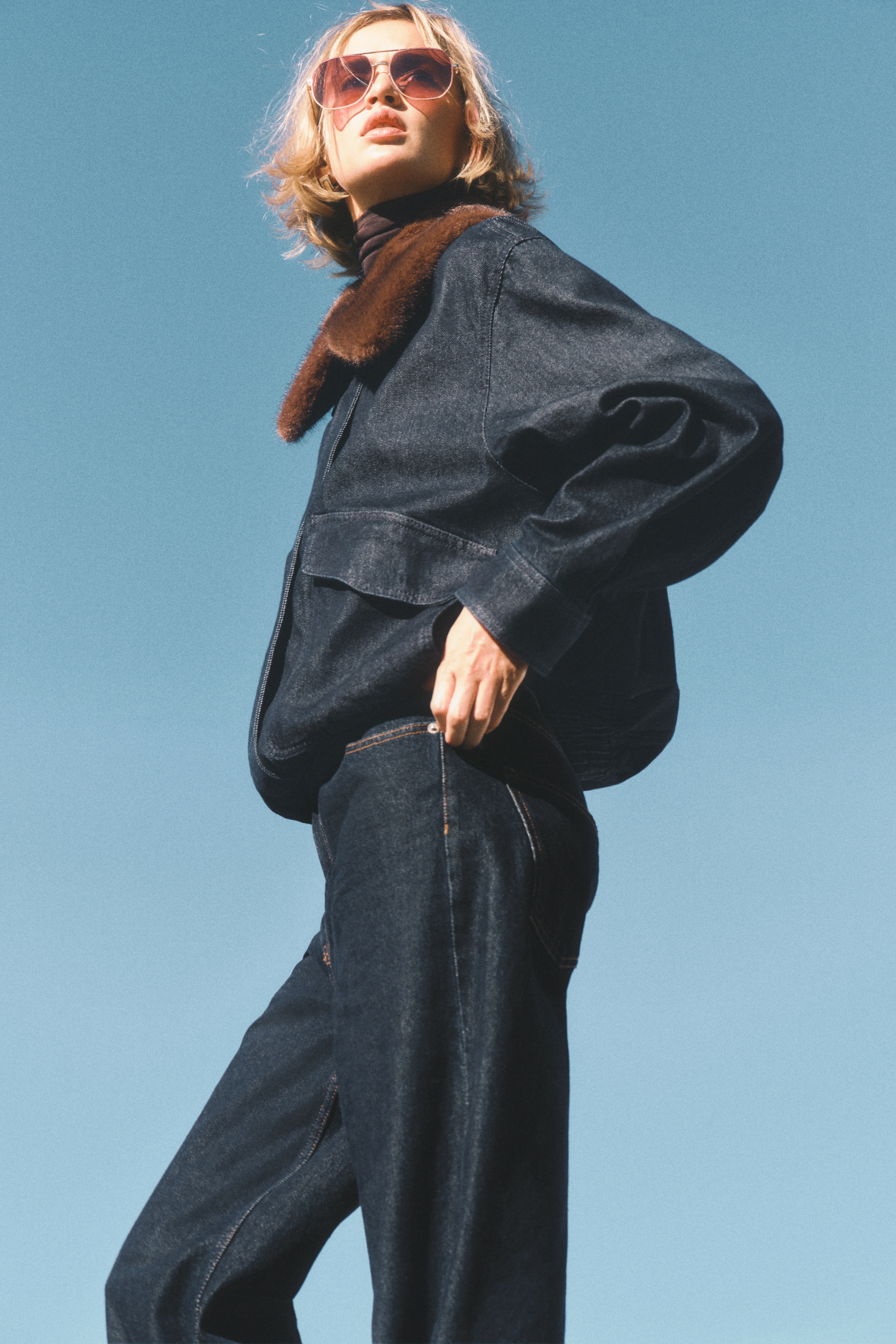 Fluffy-collar denim jacket