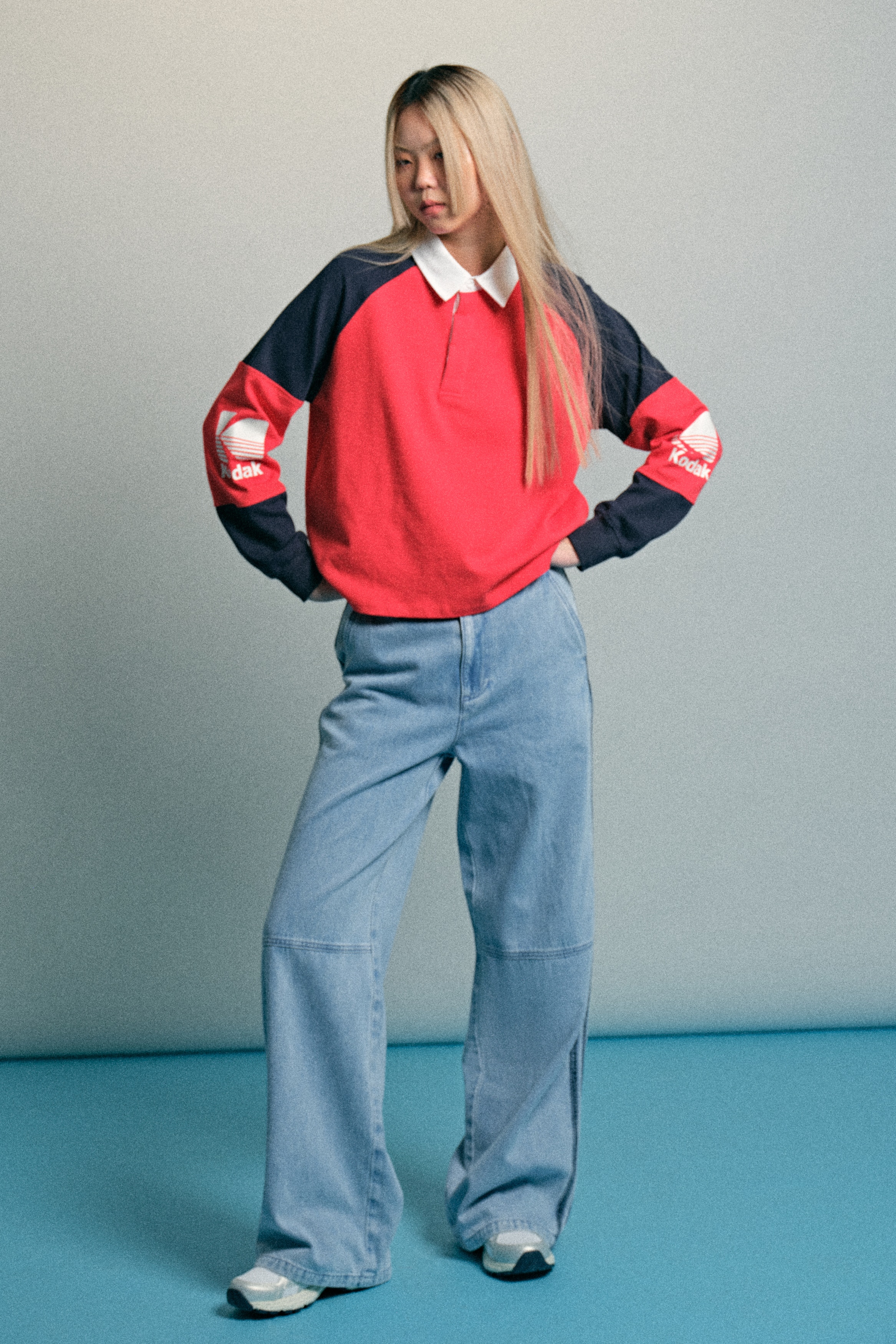 コットンポロシャツ - レッド／Kodak - レディース | H&M JP