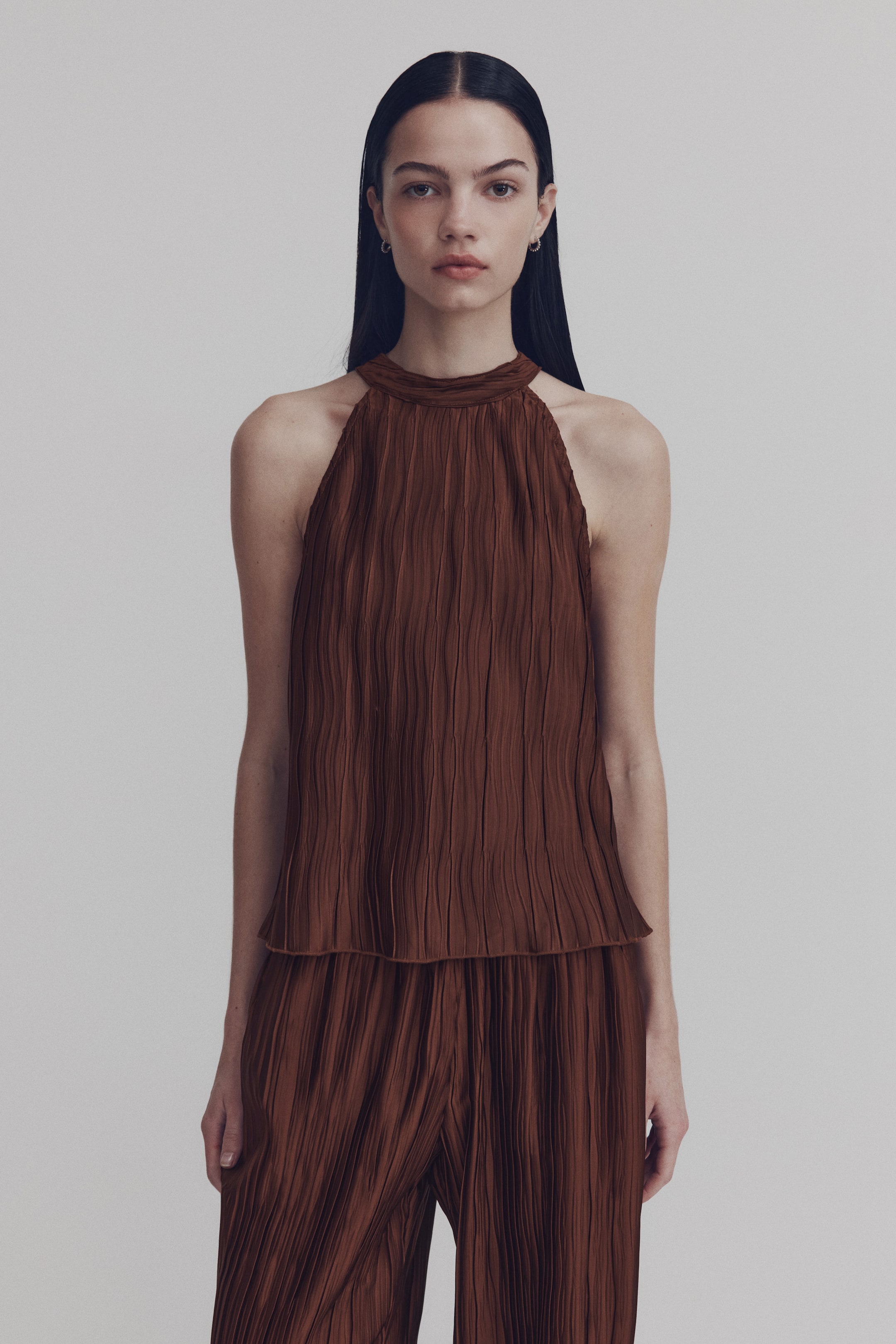 View larger image: Crinkled sleeveless top - Brown - Ladies | H&M IN 1