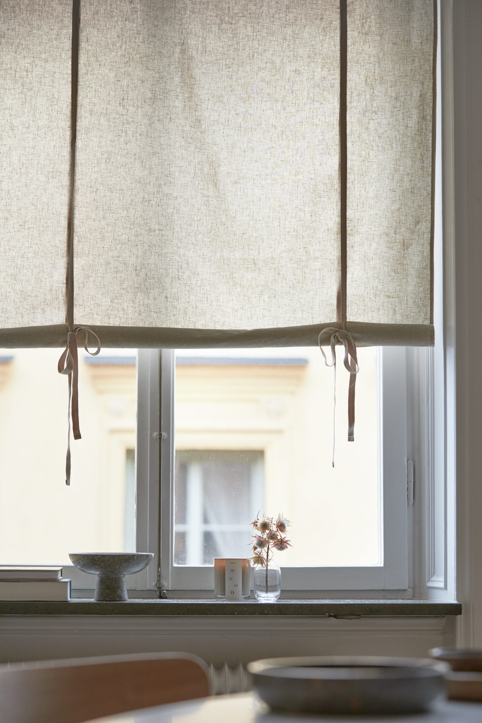 Linen-blend roll-up curtain - Light beige/Light greige - 2