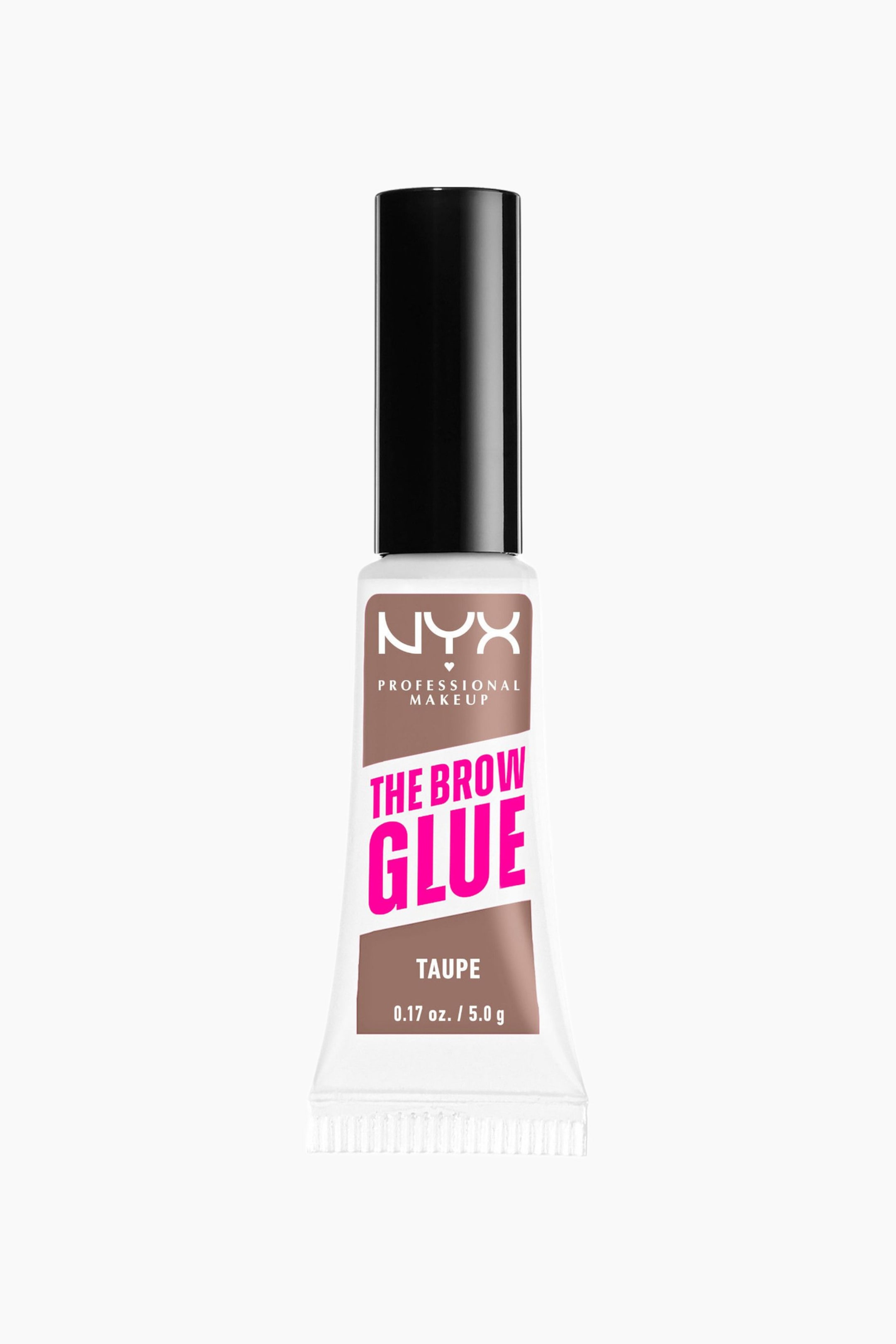 Größeres Bild ansehen: Eine Tube NYX Professional Makeup „The Brow Glue“ in der Farbnuance Taupe steht aufrecht und präsentiert ihr weißes Squeeze-Tuben-Design sowie eine hohe, glänzend schwarze Kappe. Auf der Vorderseite der Verpackung ist der Produktname in kräftiger pinkfarbener Schrift zu sehen, platziert zwischen zwei taupefarbenen Blöcken, die den Markennamen und die Farbangaben anzeigen.