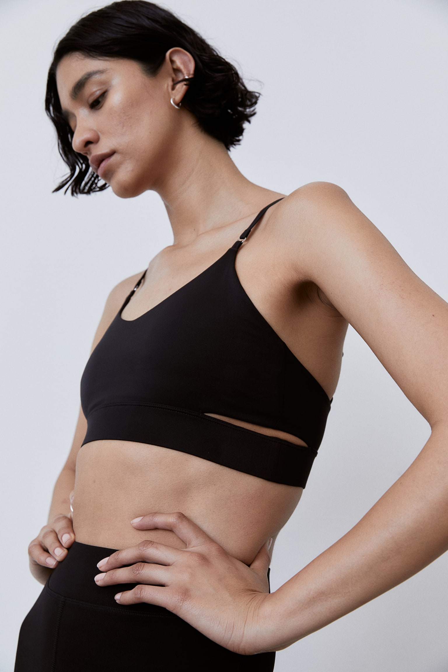 Light Support Sports Bra In SoftMove™ - Black/Cream - 5