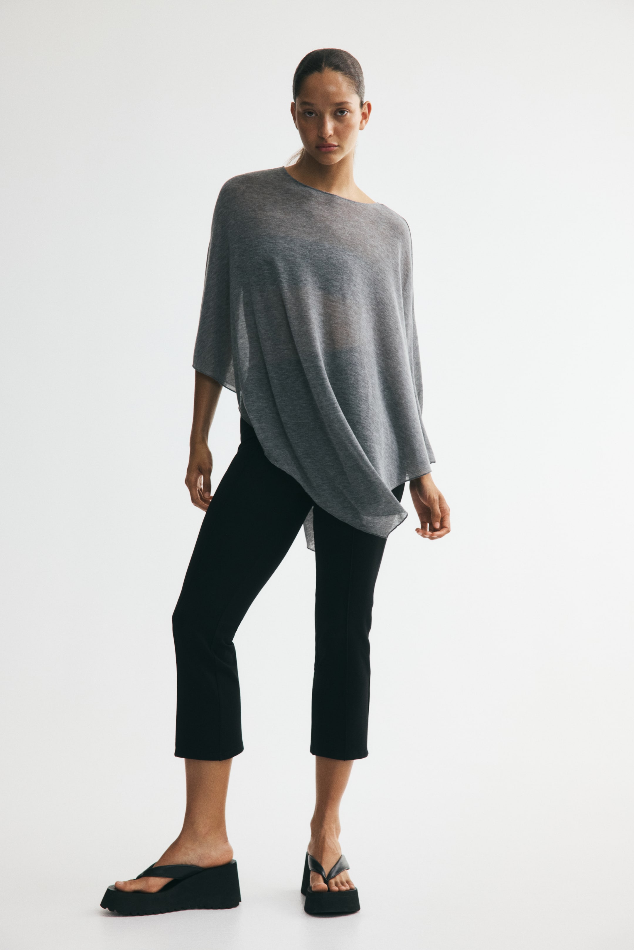 Женские топы H&M Asymmetric Cape Top — фото 3