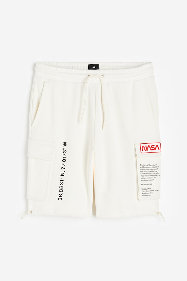 Shorts in felpa con stampa - Crema/NASA/Nero/NASA - 2