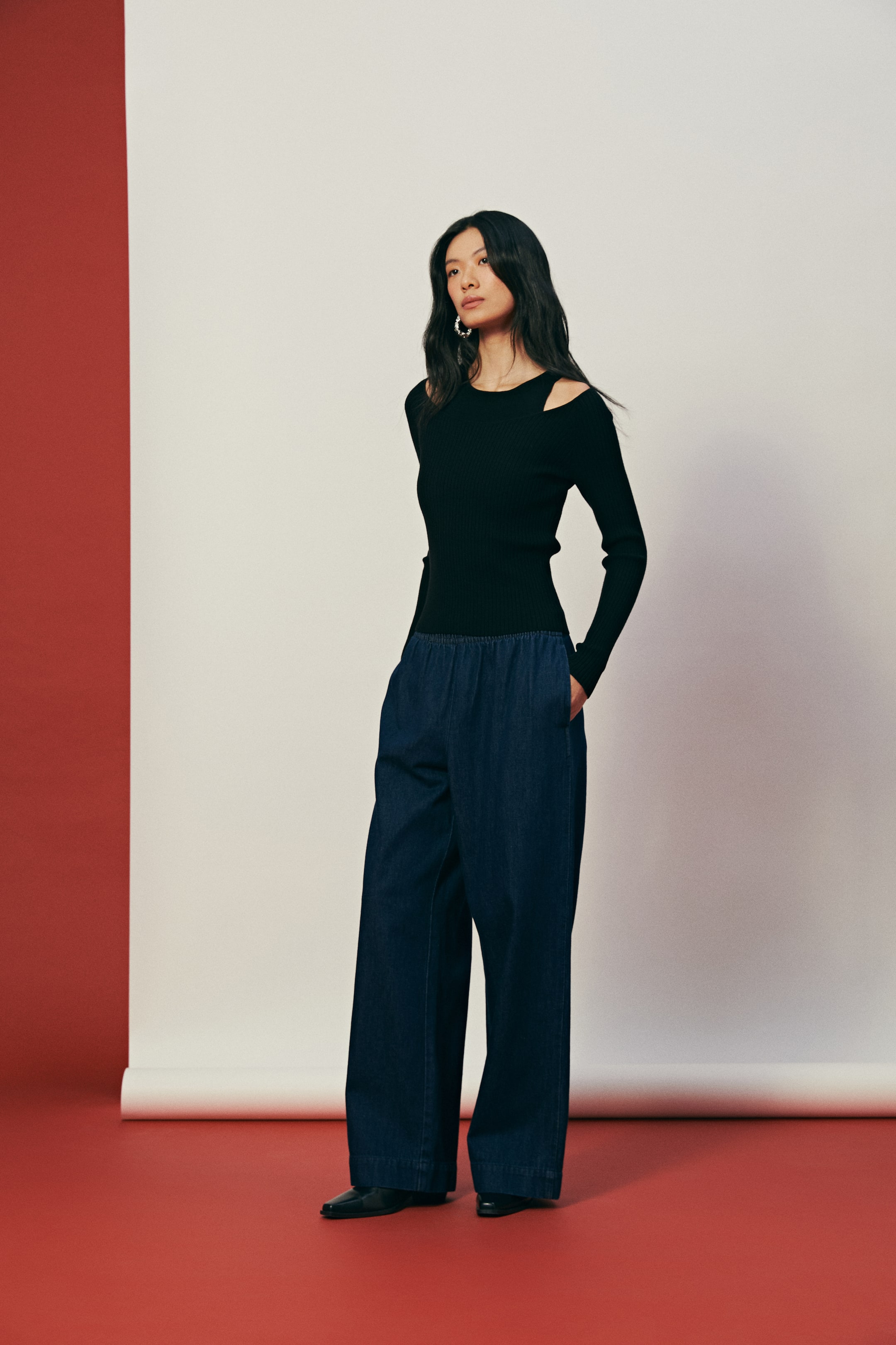 이미지 확대 보기: 리브니트 탑 - 블랙 - 여성 | H&M KR 3