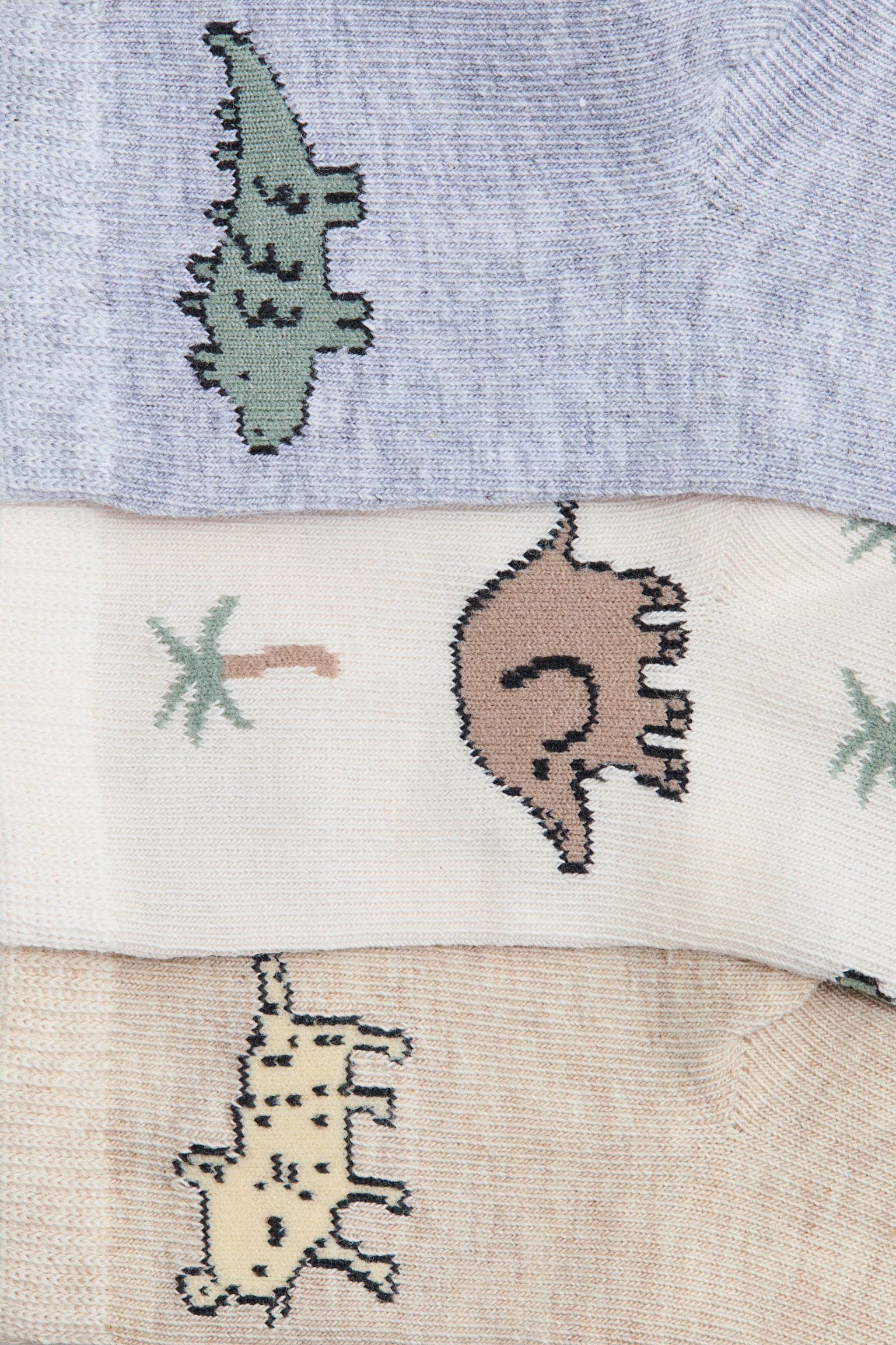 Σετ με 4 ζεύγη κάλτσες - Ανοιχτό μπεζ/ζώα/Μπλε/αυτοκίνητα/Γκριζογάλανο/δεινόσαυροι/Πράσινο/μπεζ/λευκό/Ανοιχτό πράσινο/κεράσια/Μαύρο/Halloween/Κόκκινο/τάρανδος/Κρεμ/αρκουδάκια/Ανοιχτό γκριζογάλανο/ελέφαντες/Ανοιχτό ροζ/καρδιές/Μπλε/καραβάκια/Σκούρο μπλε/αυτοκίνητο/Ανοιχτό ροζ/κεράσια - 3