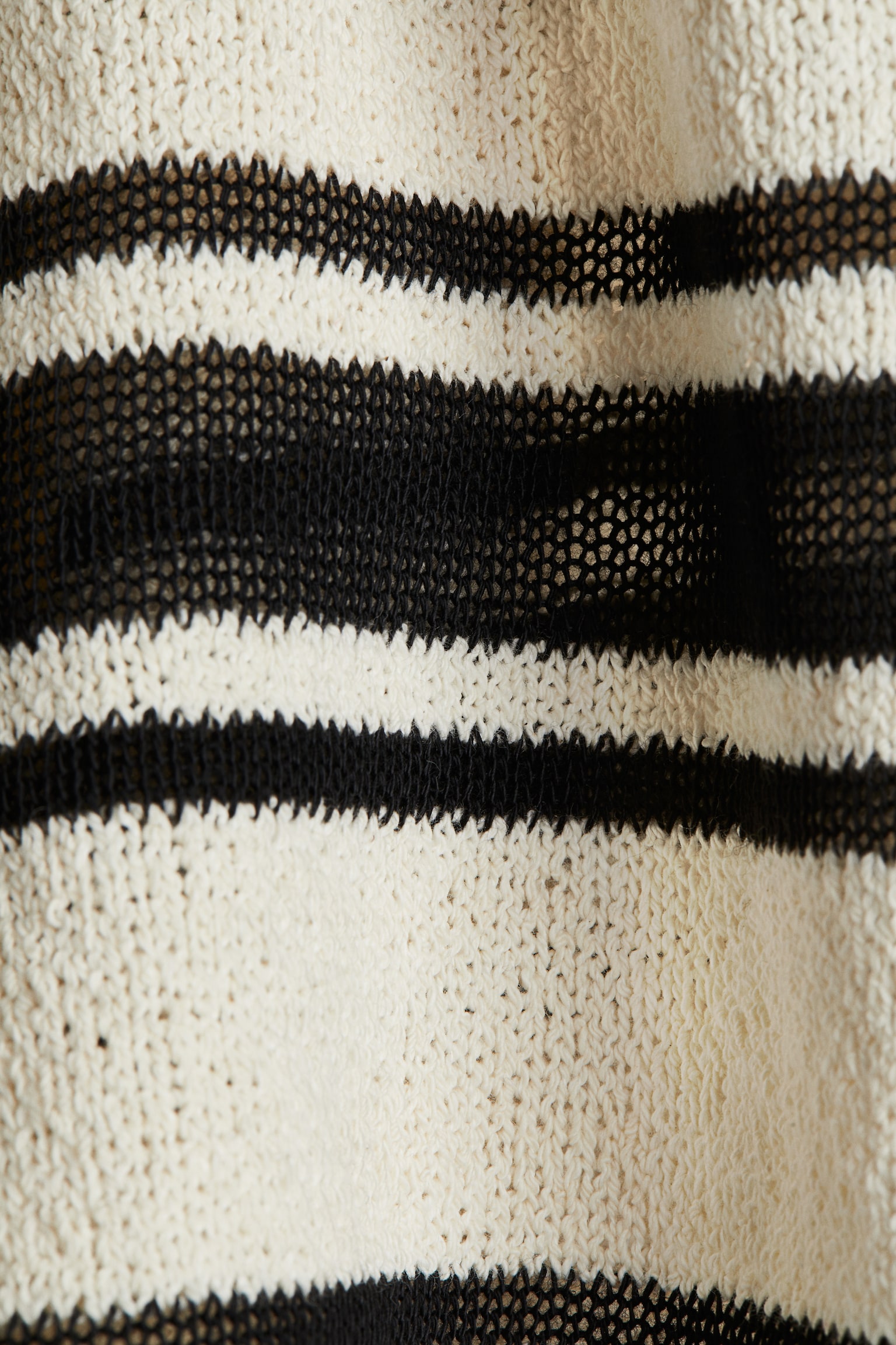 Женские шорты H&M Knit, цвет: Кремовый / Чёрный полосатый — фото 2