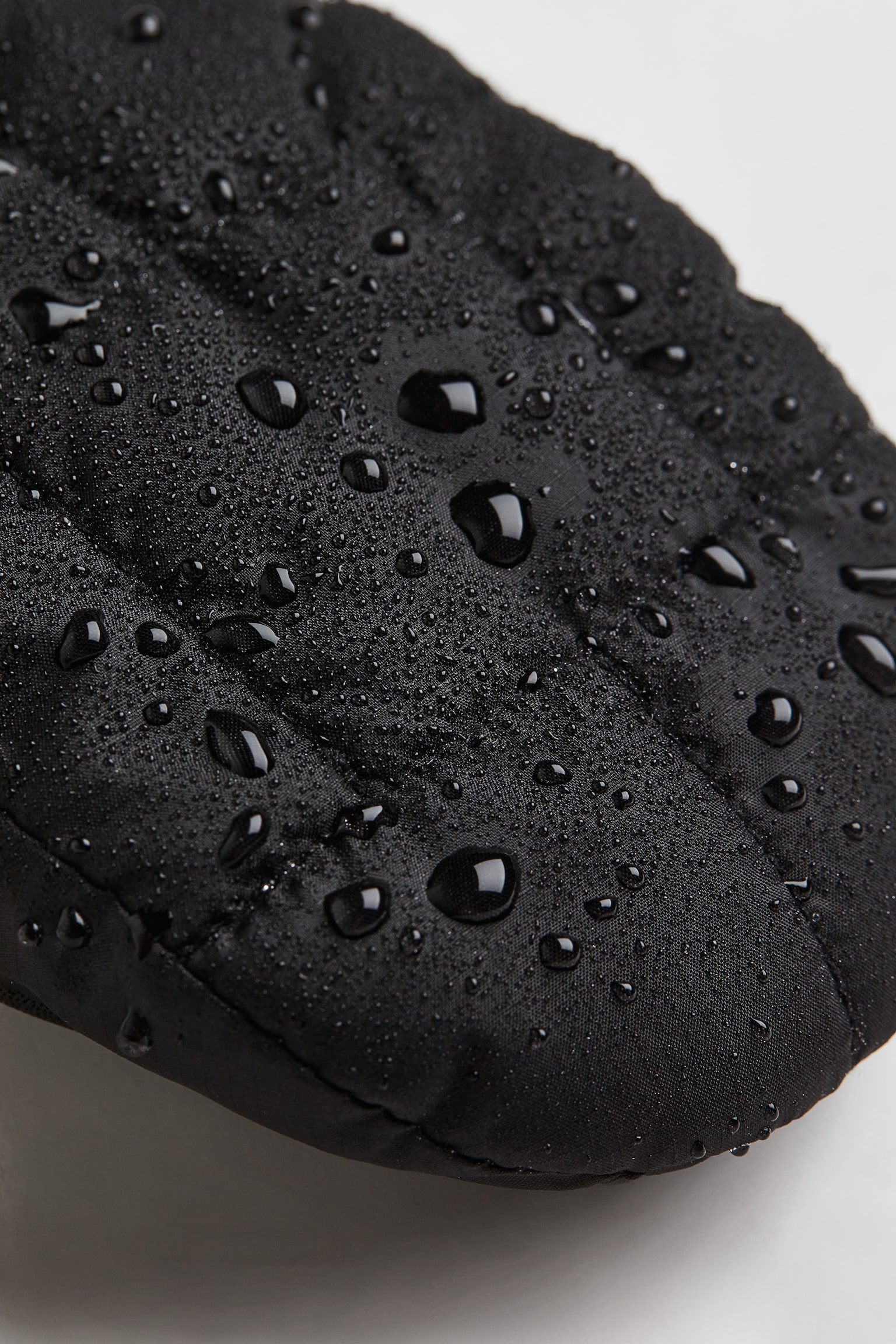 Water-repellent padded mittens - Black - 2