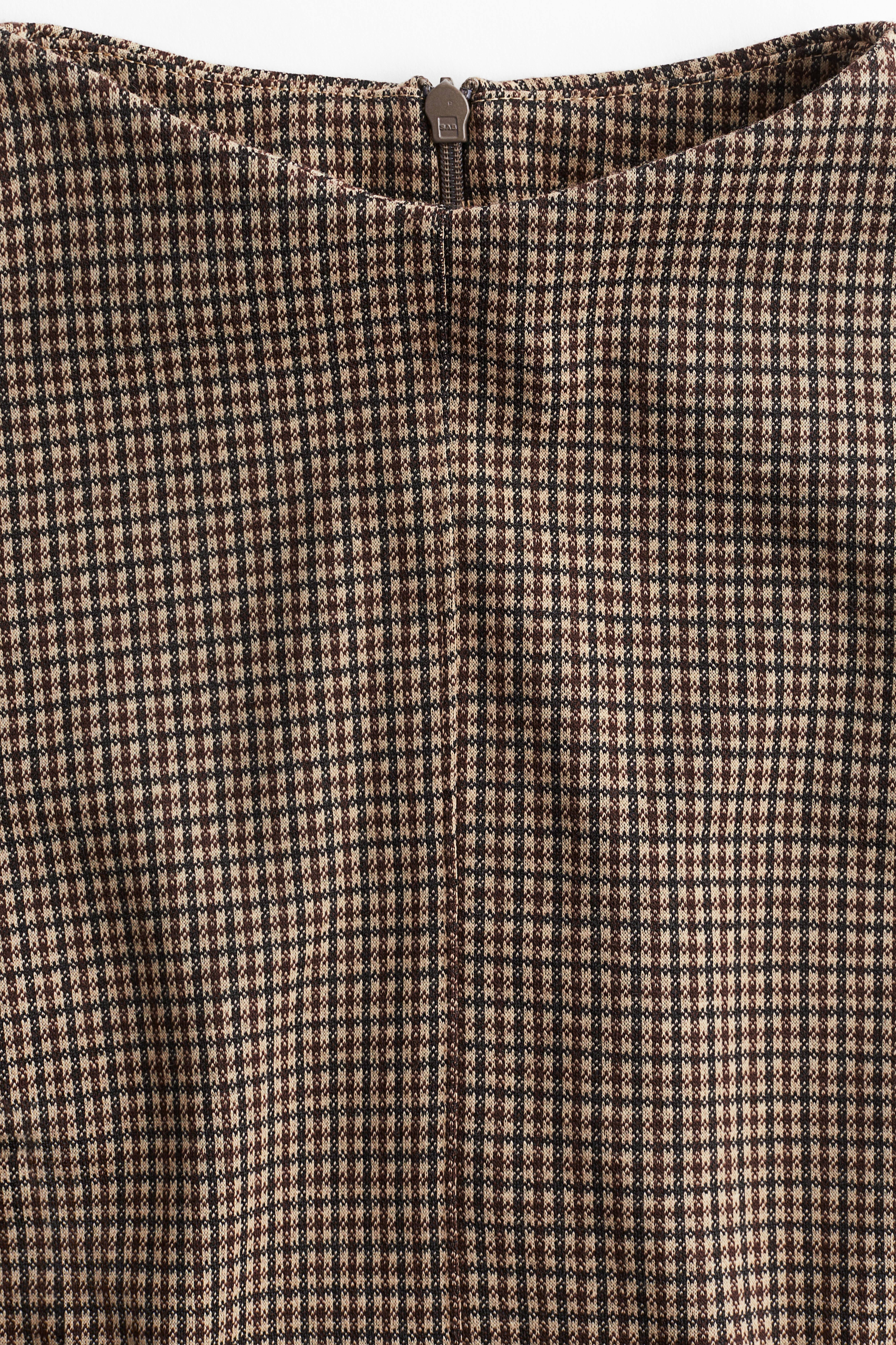 Minirobe à col droit