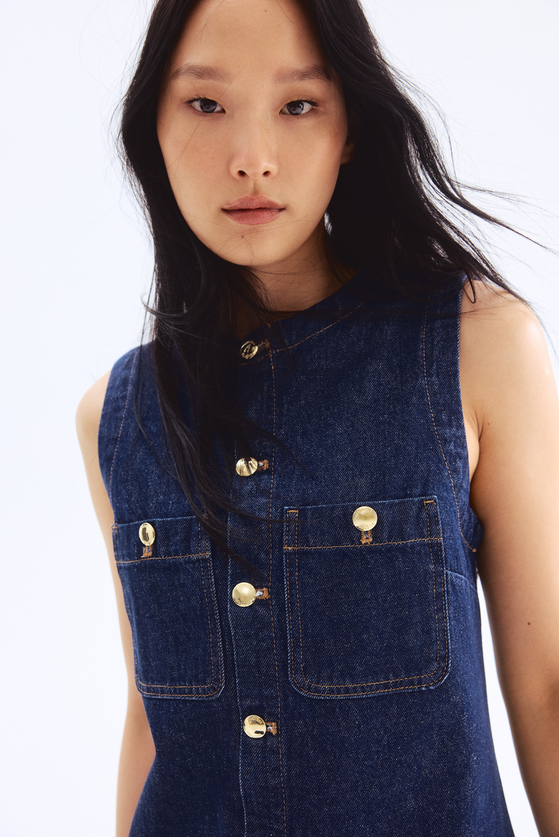 Sleeveless denim dress