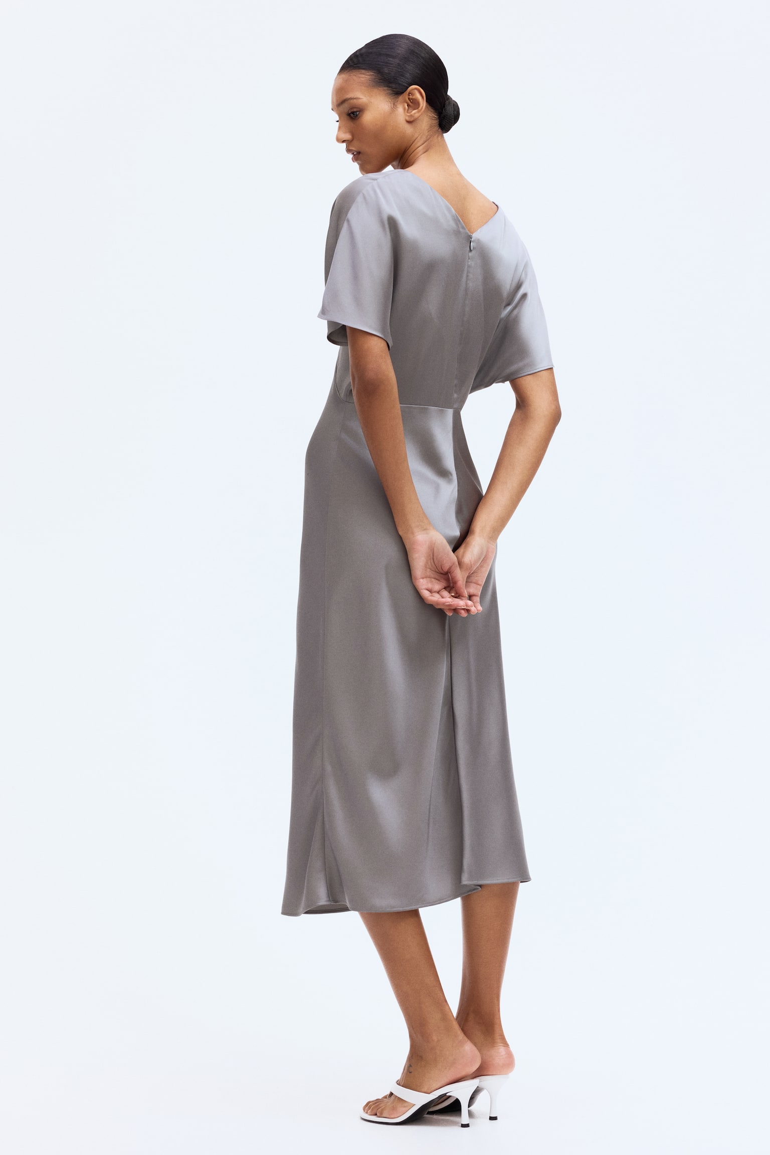 V-neck satin dress - Grey/Beige - 4