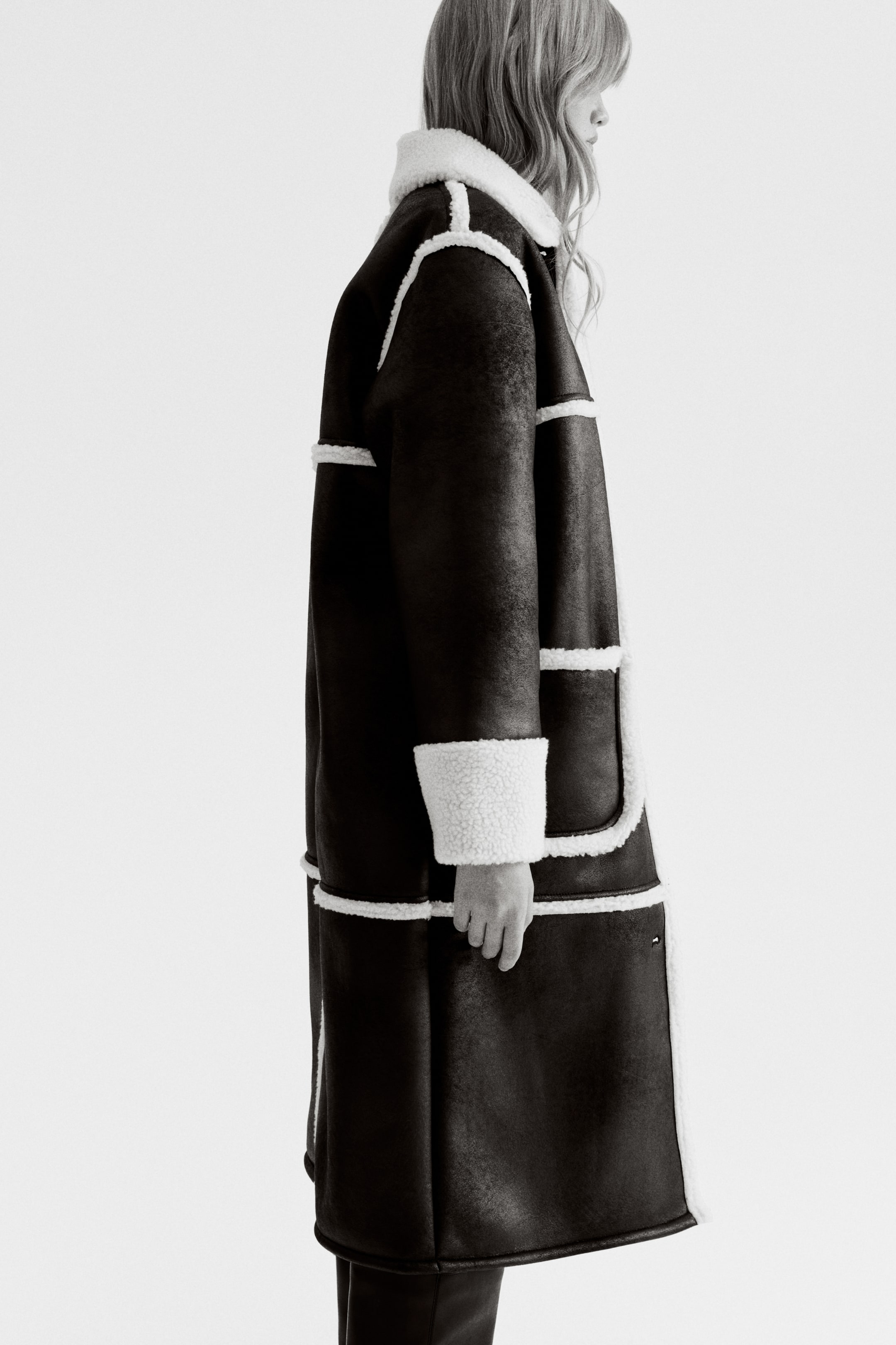 Zobrazit větší obrázek: Double-faced coat - Black - ŽENY | H&M CZ 3