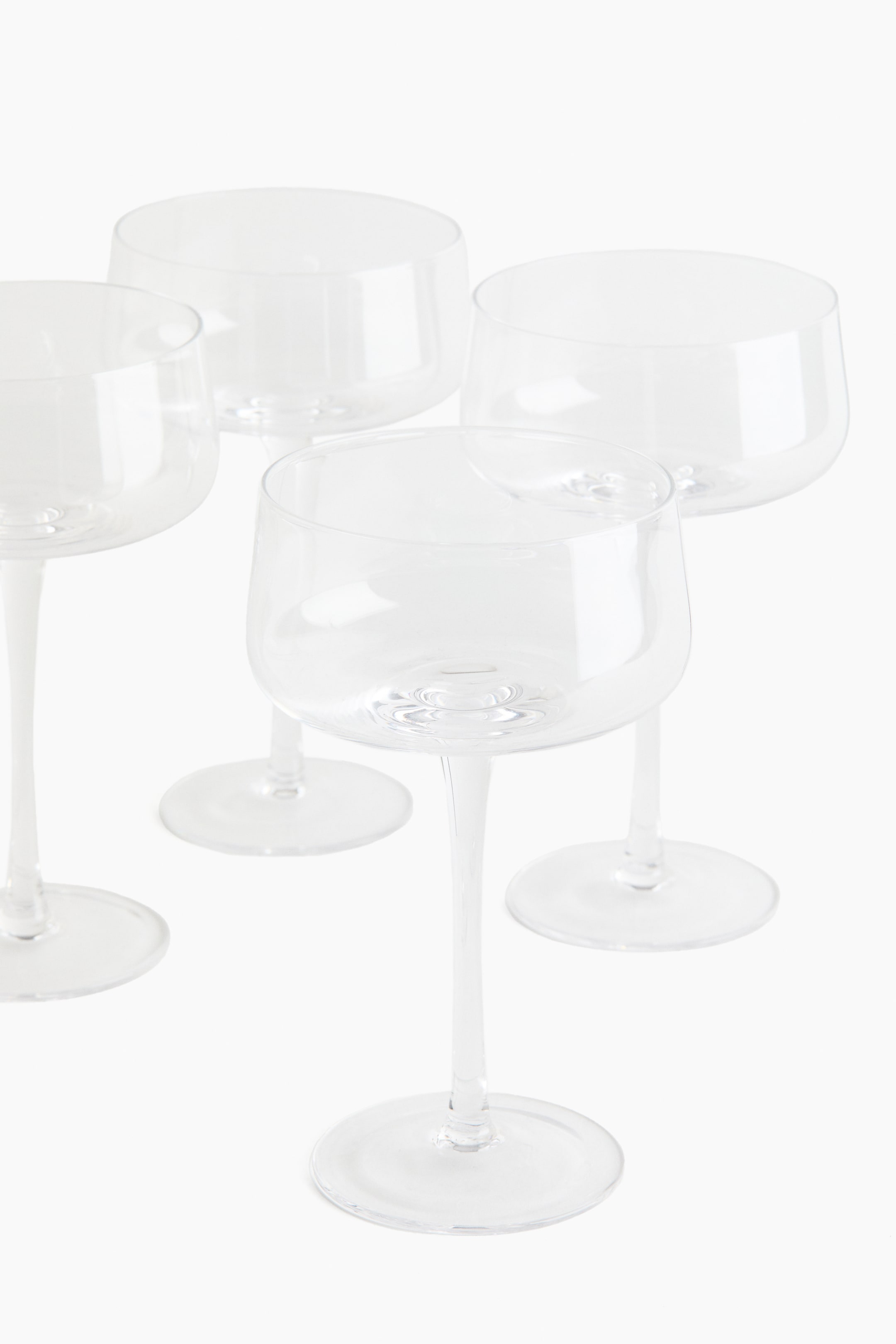 Ver imagen más grande: Pack de 4 copas coupe con tallo alto - Transparente - HOME | H&M ES 2
