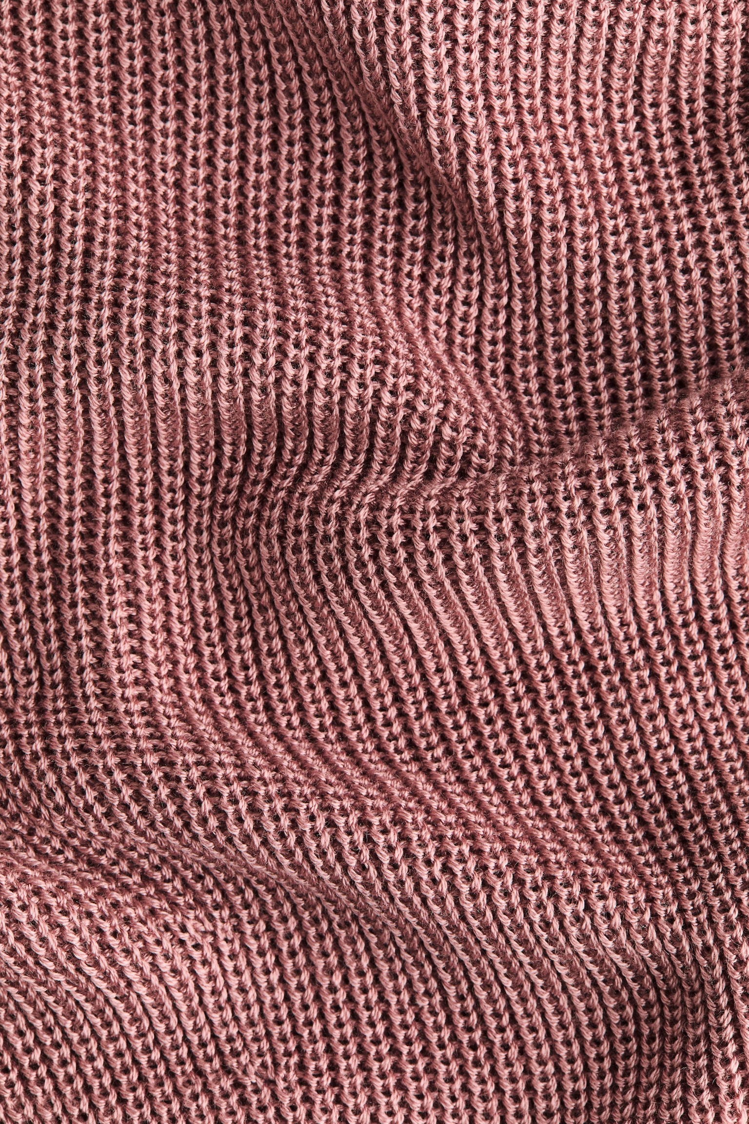 Женский топ H&M Cowl-Neck Patent-Knit Top, цвет: Пыльный розовый — фото 5