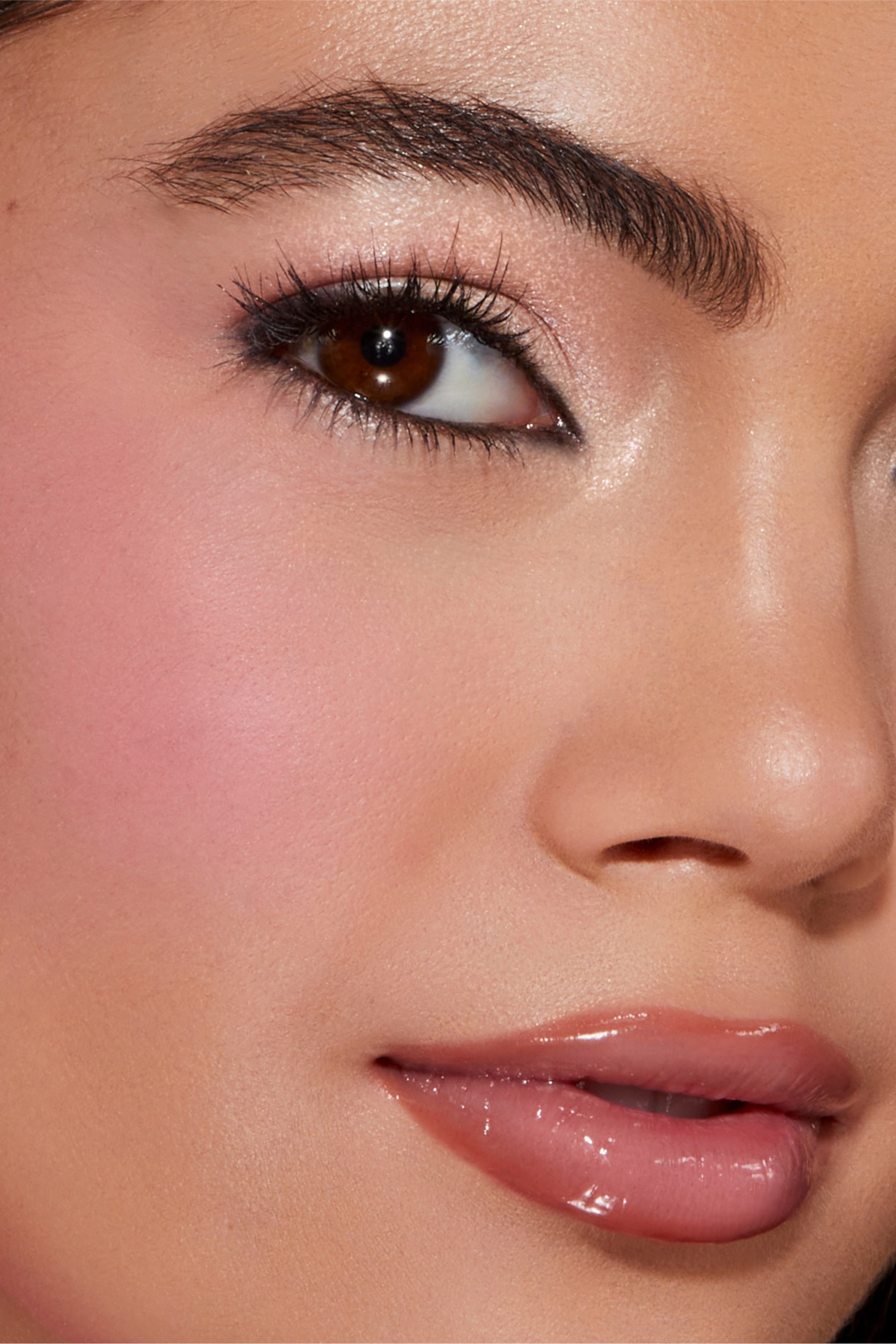 Visa större bild: Dream A Little Dream: Blush & Lip Gloss Set - Cloud Crush + Kissing Jelly - Too Faced - Beauty all | H&M FI 4