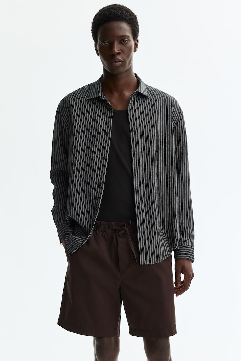 Men - Dark Brown Relaxed-Fit Cotton Shorts - Size: XXL - H&M Men - Dark Brown Relaxed-Fit Cotton Shorts - Size: XXL - H&M