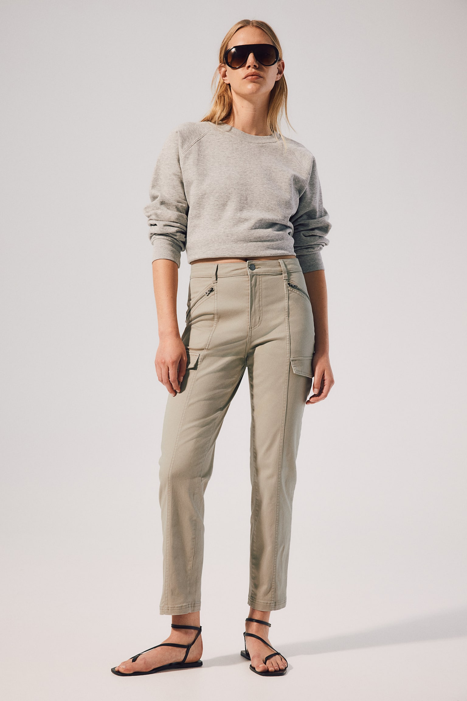 Slim cargo trousers - Light greige/Dark khaki green - 1