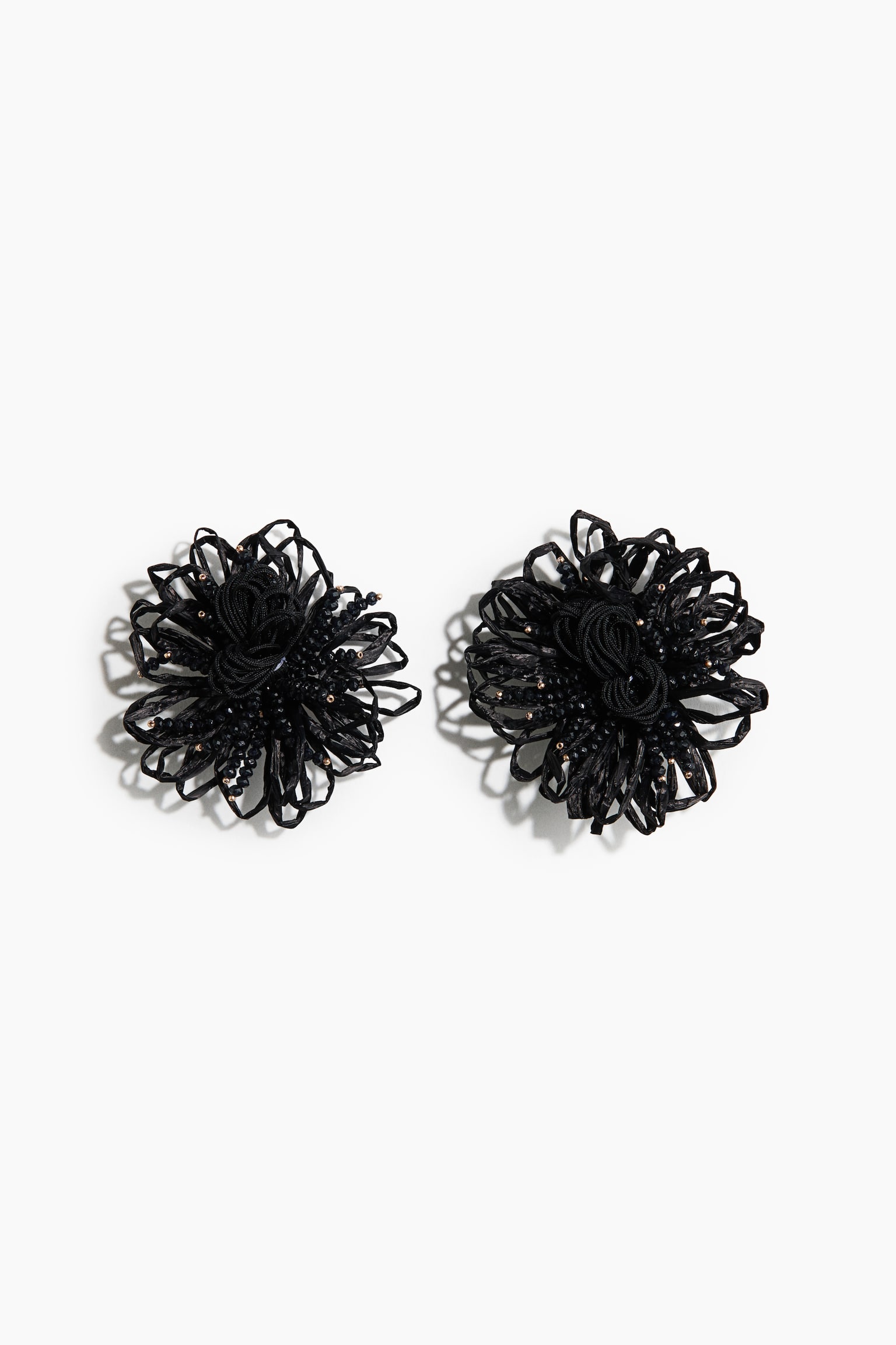Flower-Shaped Earrings - Black - 1