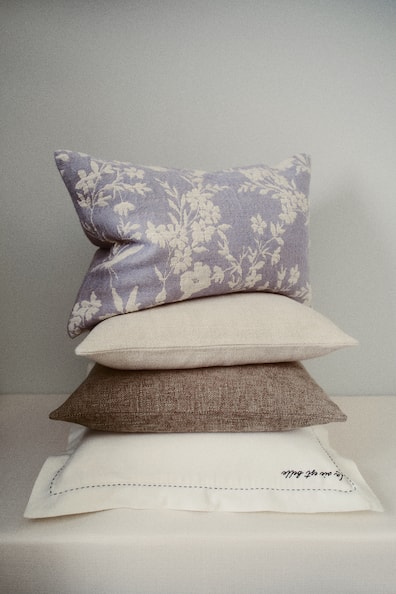 Jacquard-weave cushion cover