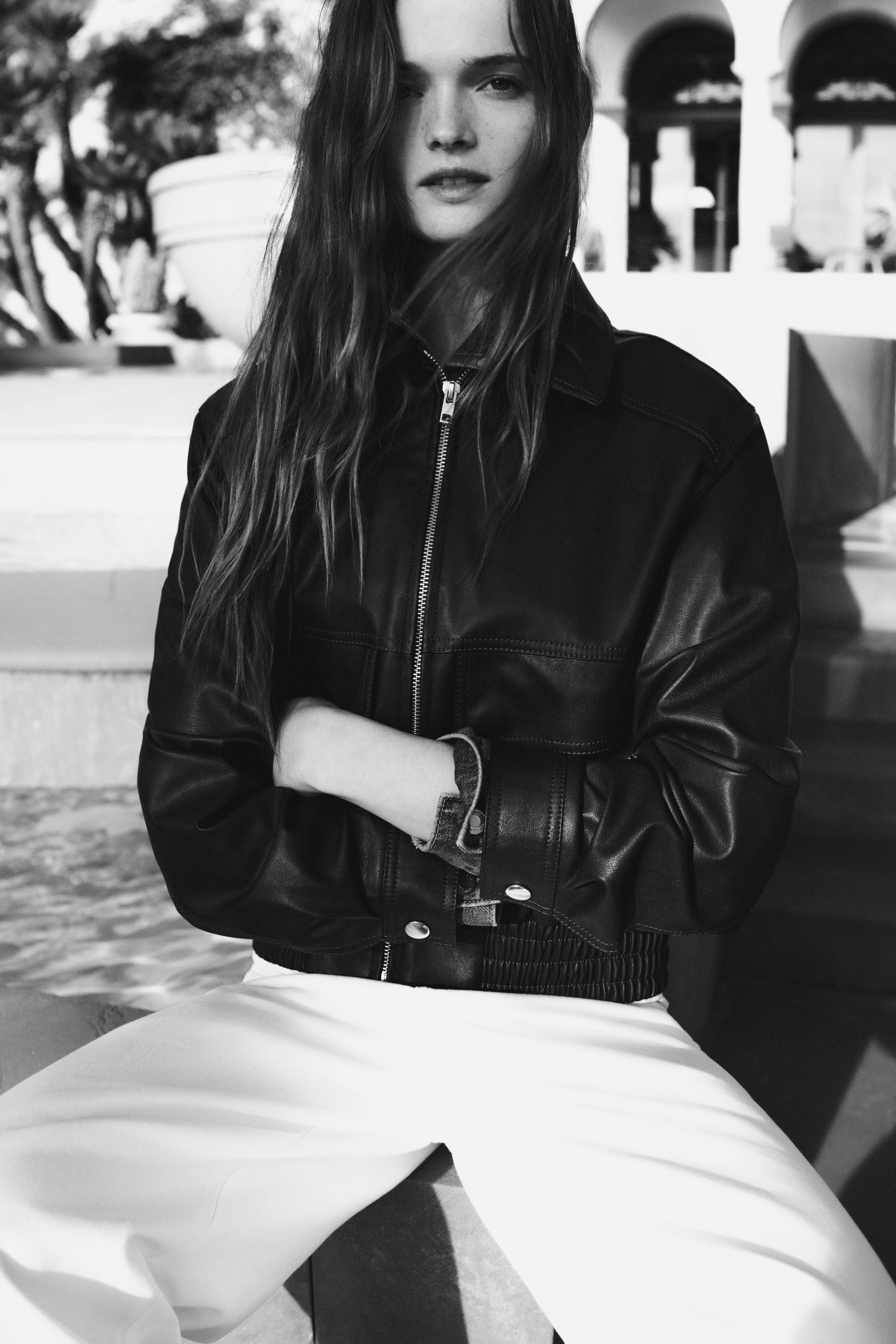 Μπουφάν από ύφασμα με ειδική επεξεργασία - Σκούρο καφέ/Σκούρο καφέ