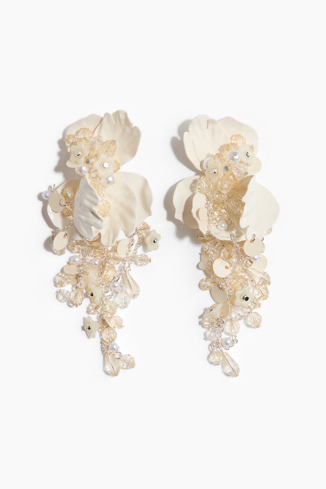 Brincos com cacho de detalhes florais - Creme - 1