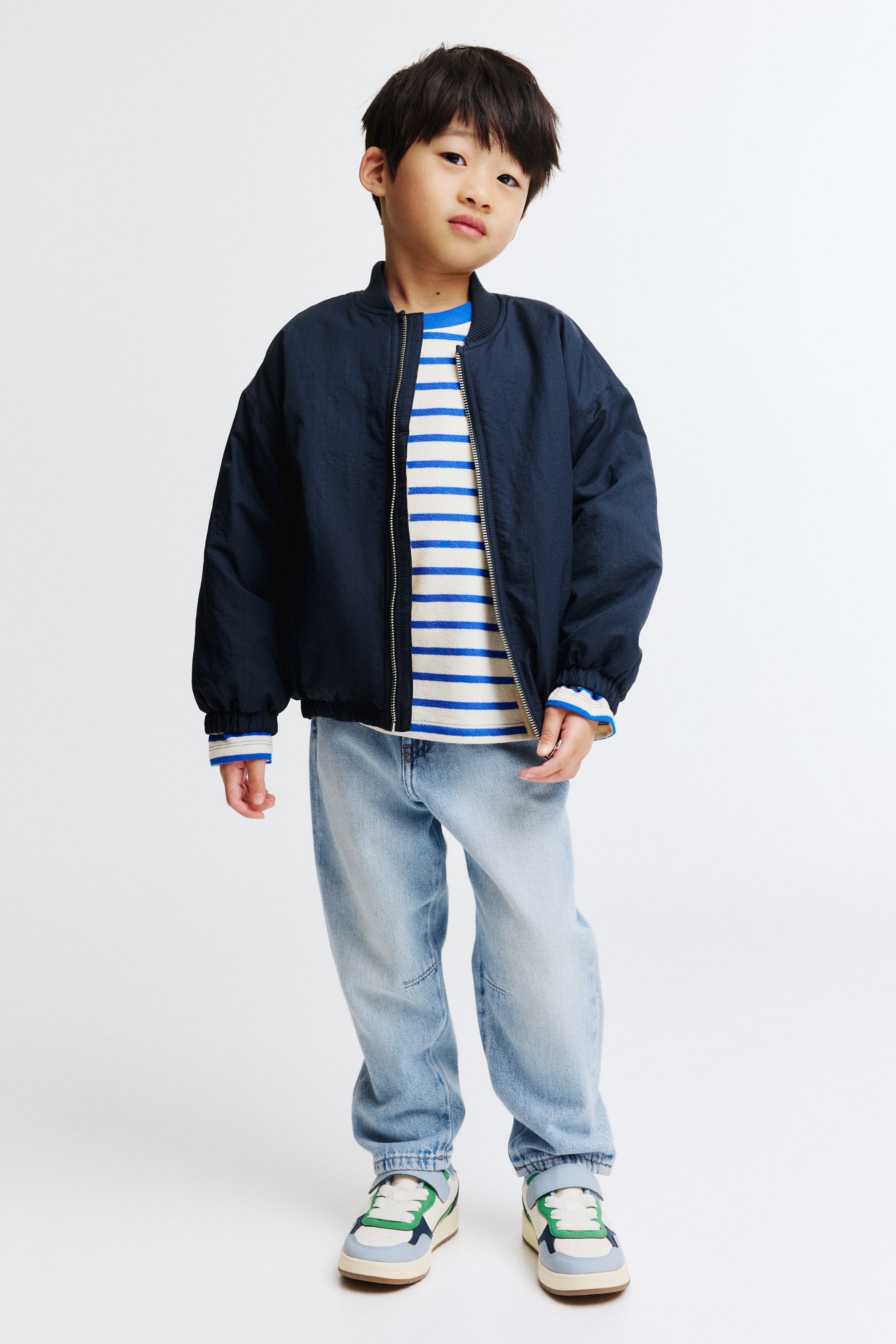Ver imagen más grande: Joggers en denim de algodón - Denim azul claro - NIÑOS | H&M ES 1