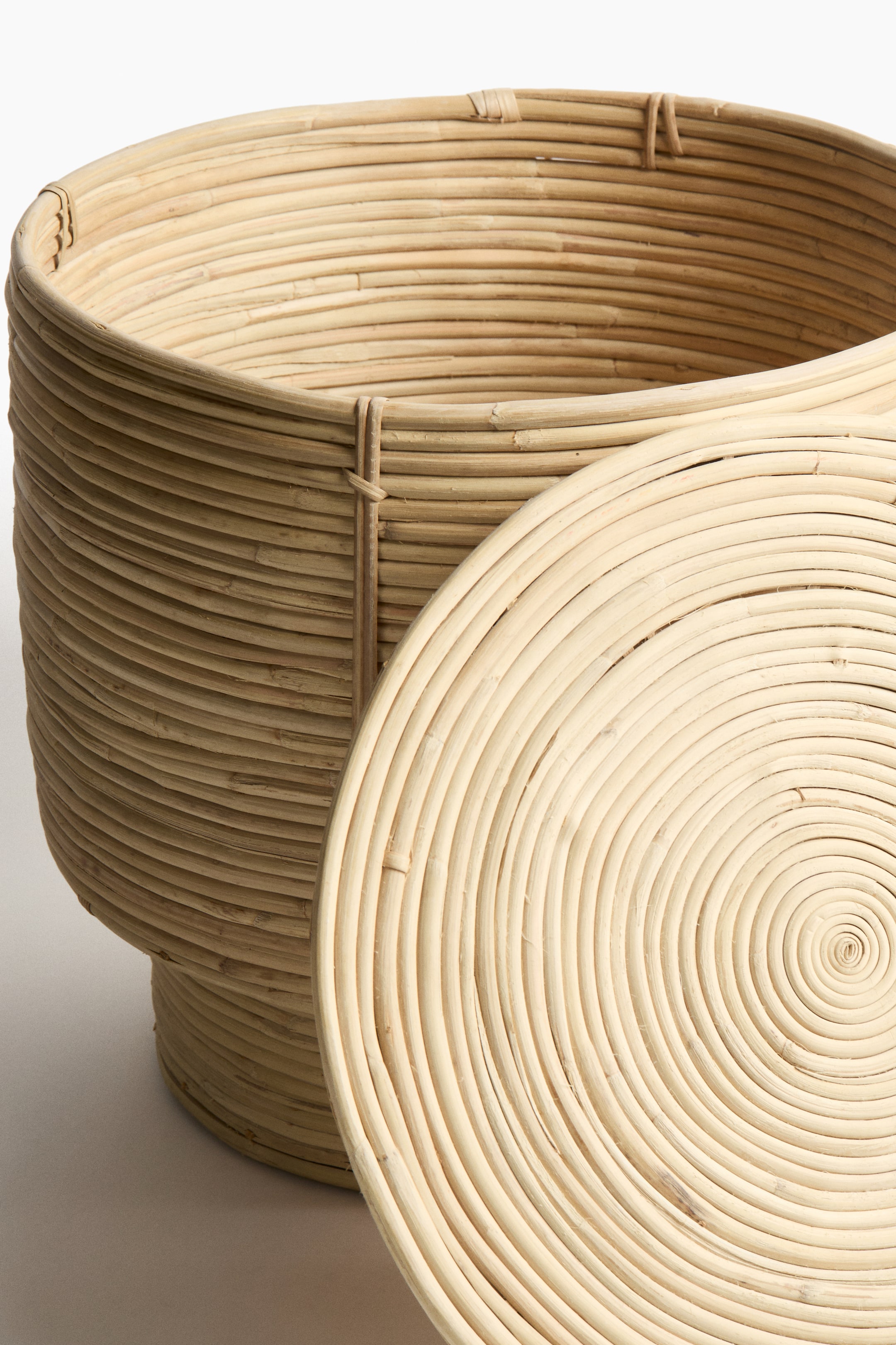 Light beige Rattan Storage Basket at H&M Home | H&M US