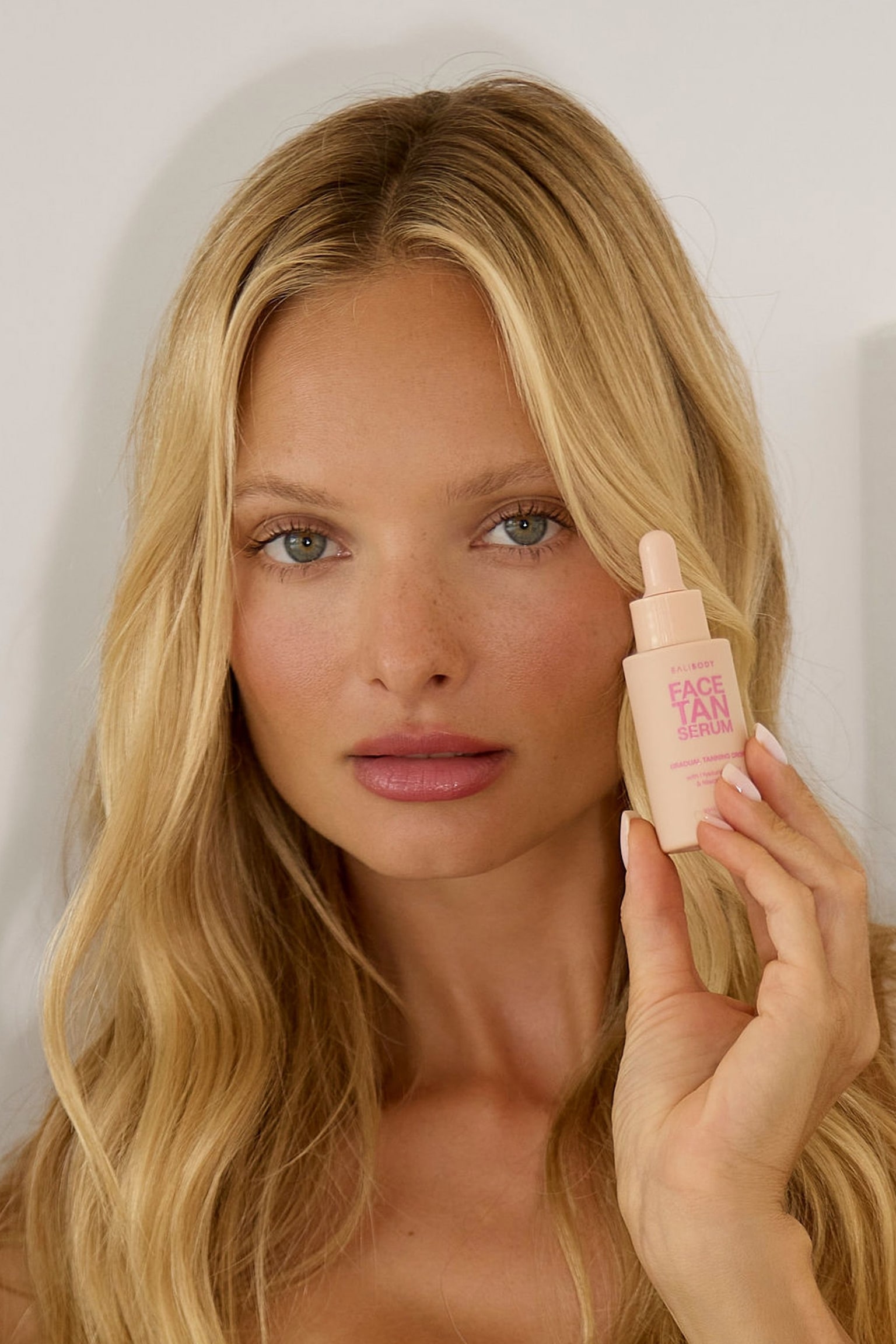 Face Tan Serum - No Colour - 4