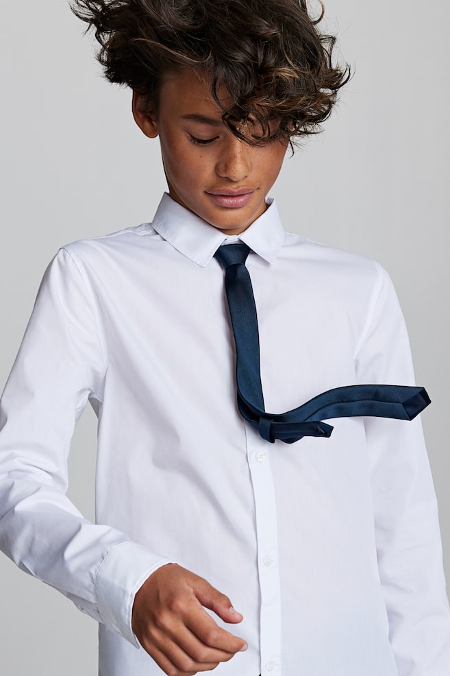 Skjorte med slips/butterfly - Hvid/Slips - 2