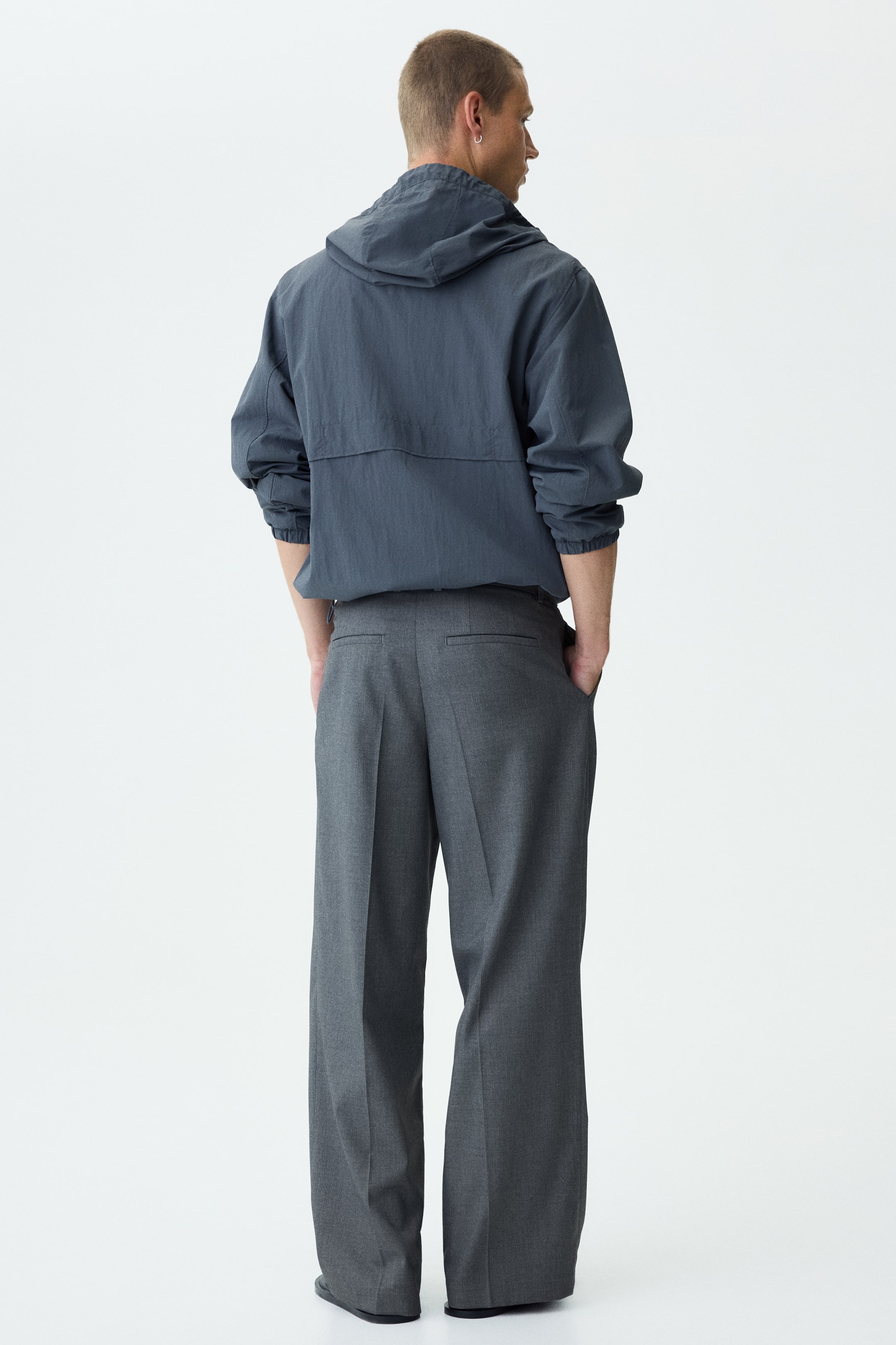 Loose-Fit Tailored Pants
