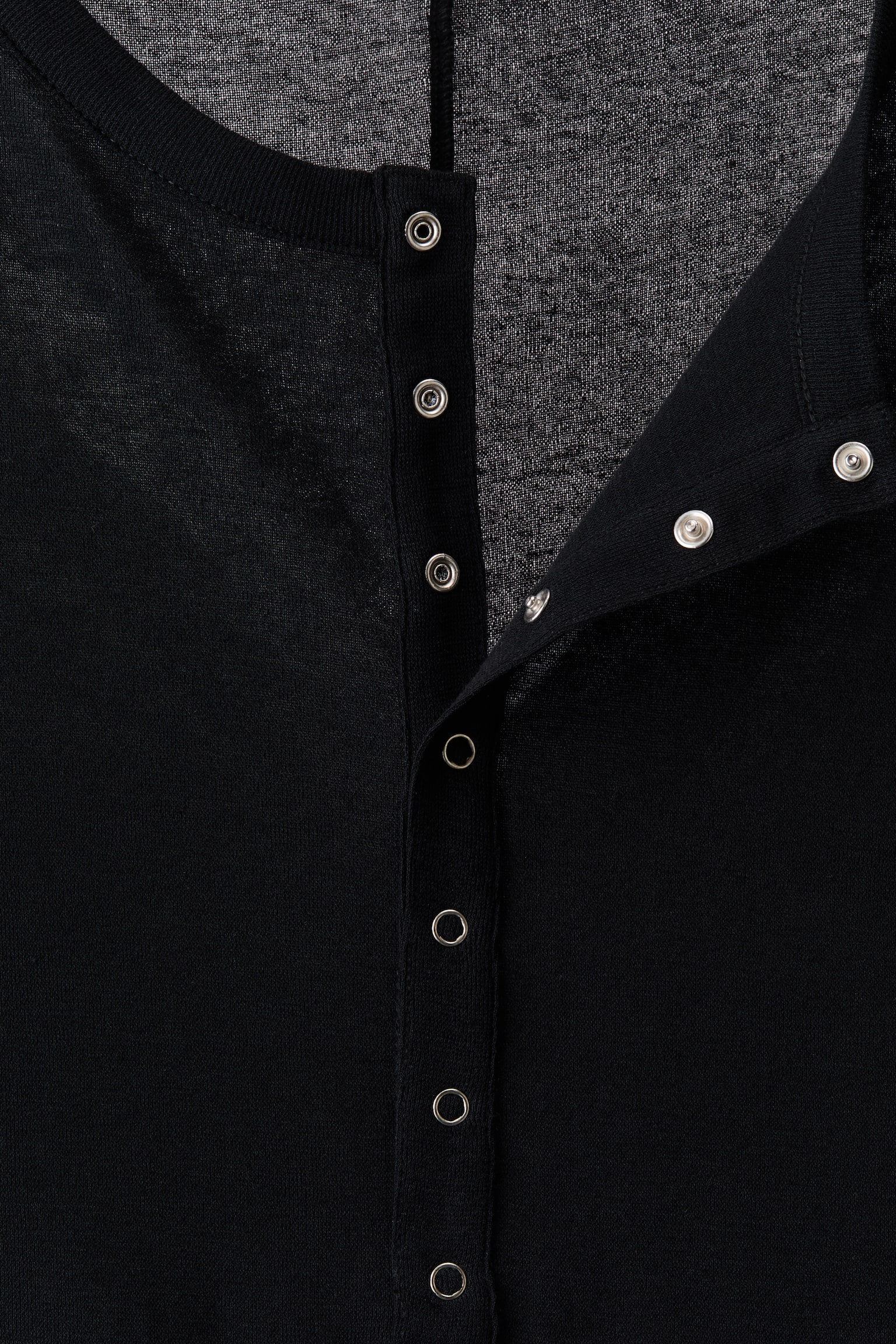 Мужская рубашка H&M Slim-Fit Cotton Henley, цвет: Чёрный — фото 7